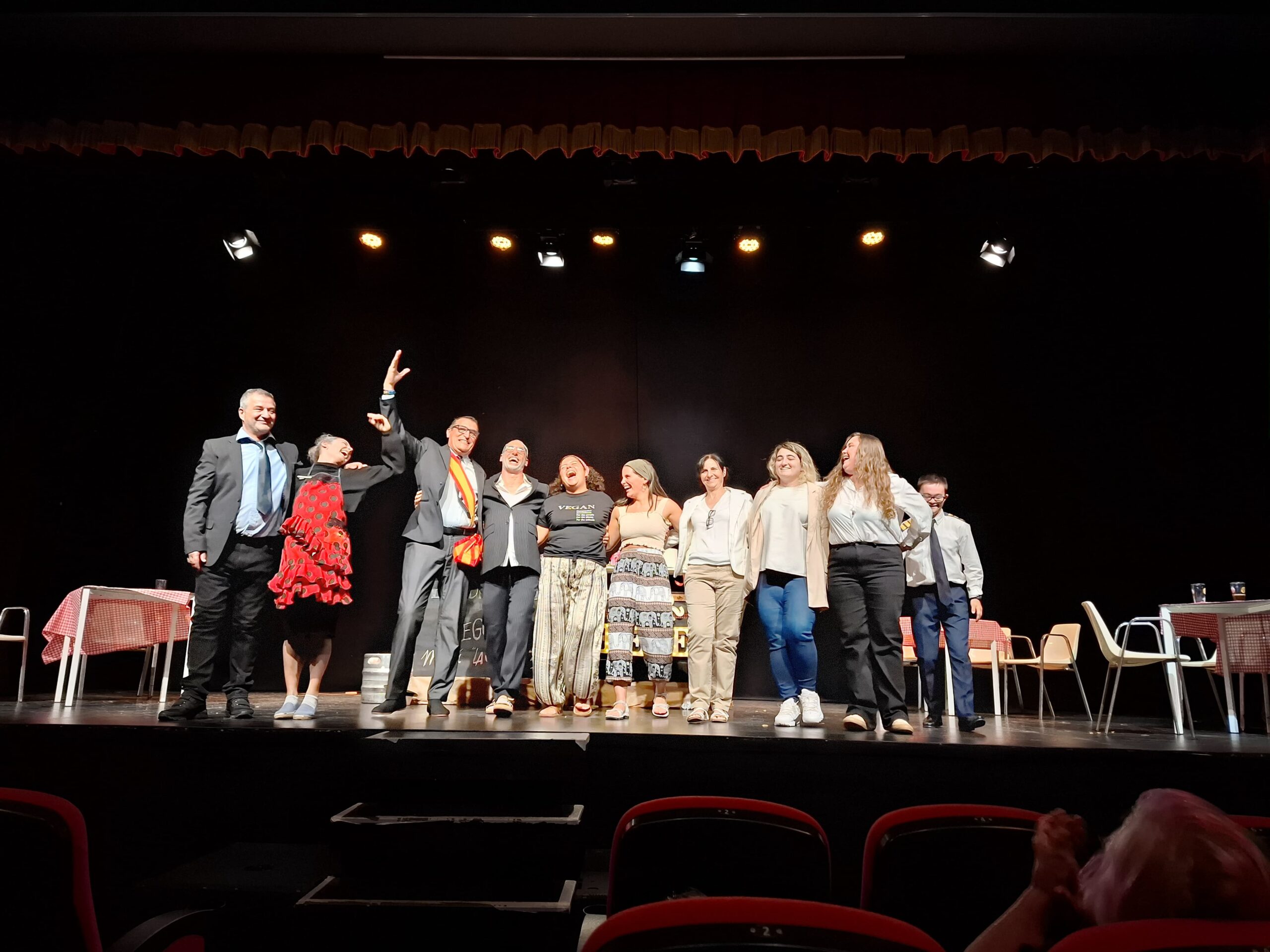 TEATRE FALLER – General Pando-Serrano Flores presenta ‘President per sorteig’