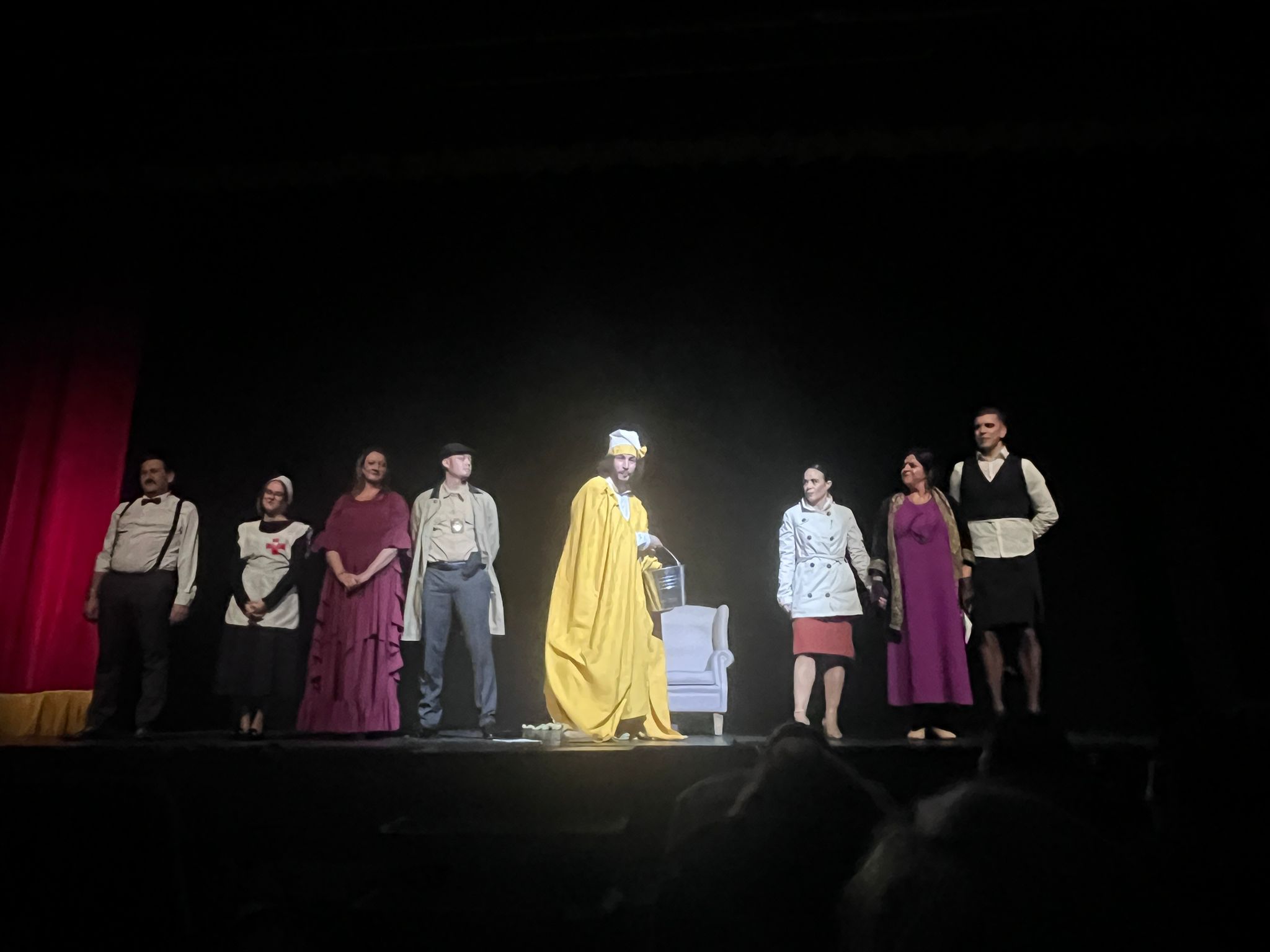 TEATRE FALLER – ‘La funció no está cancel·lada’ por Hierros-Juan Bautista Perales