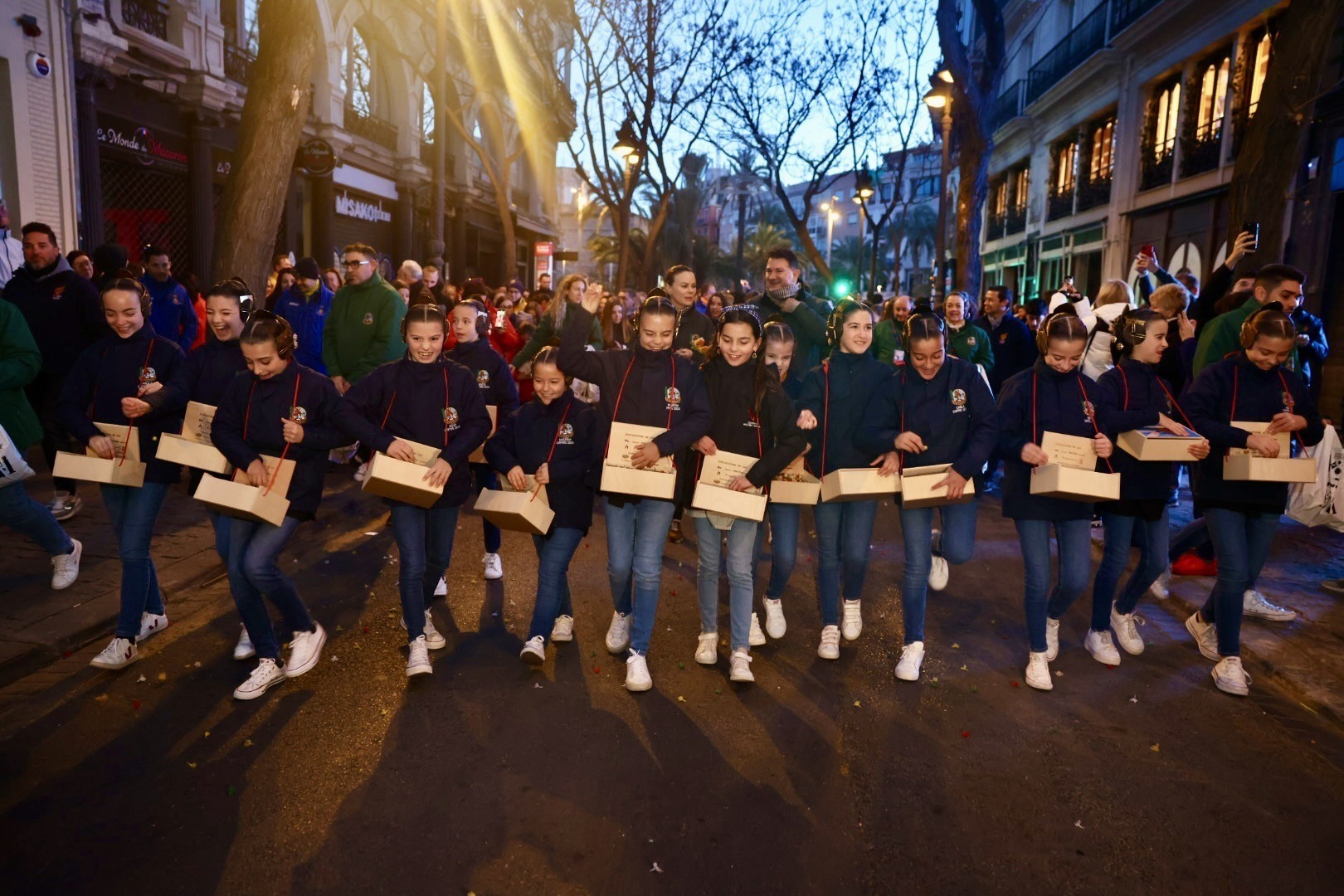 Valencia despierta de la mano de los más pequeños.