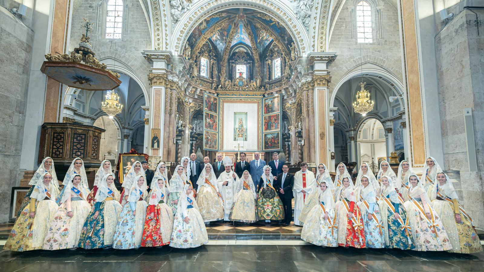 Ofrena floral i missa en honor a Sant Josep