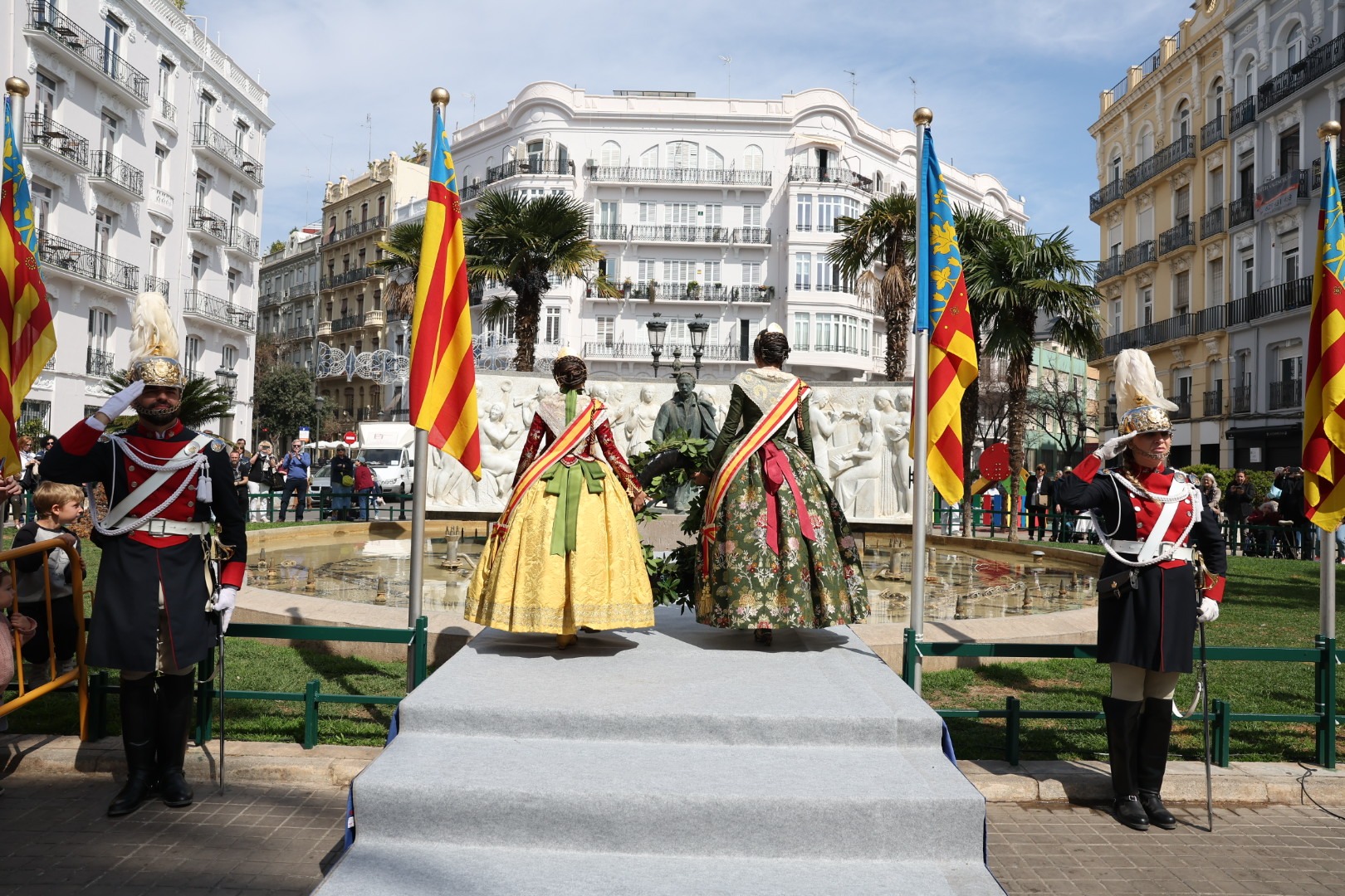 Homenaje al Maestro Serrano en la Avenida Reino de Valencia