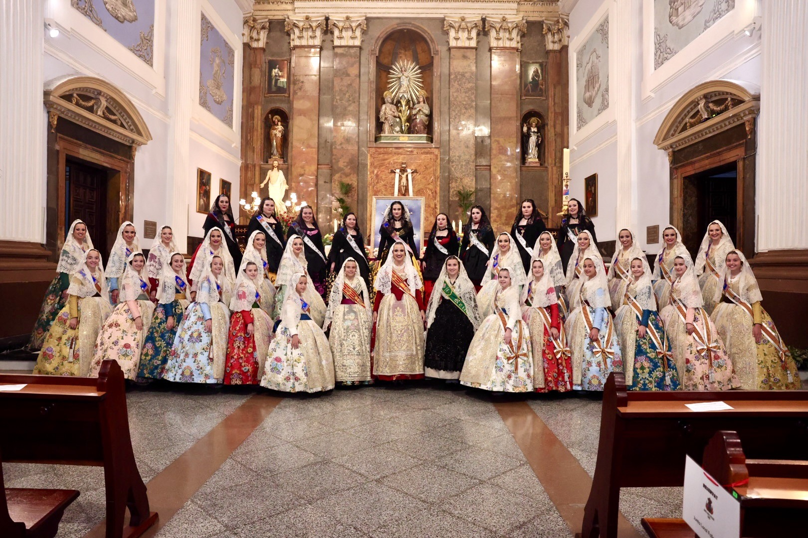 Turís celebra su semana fallera