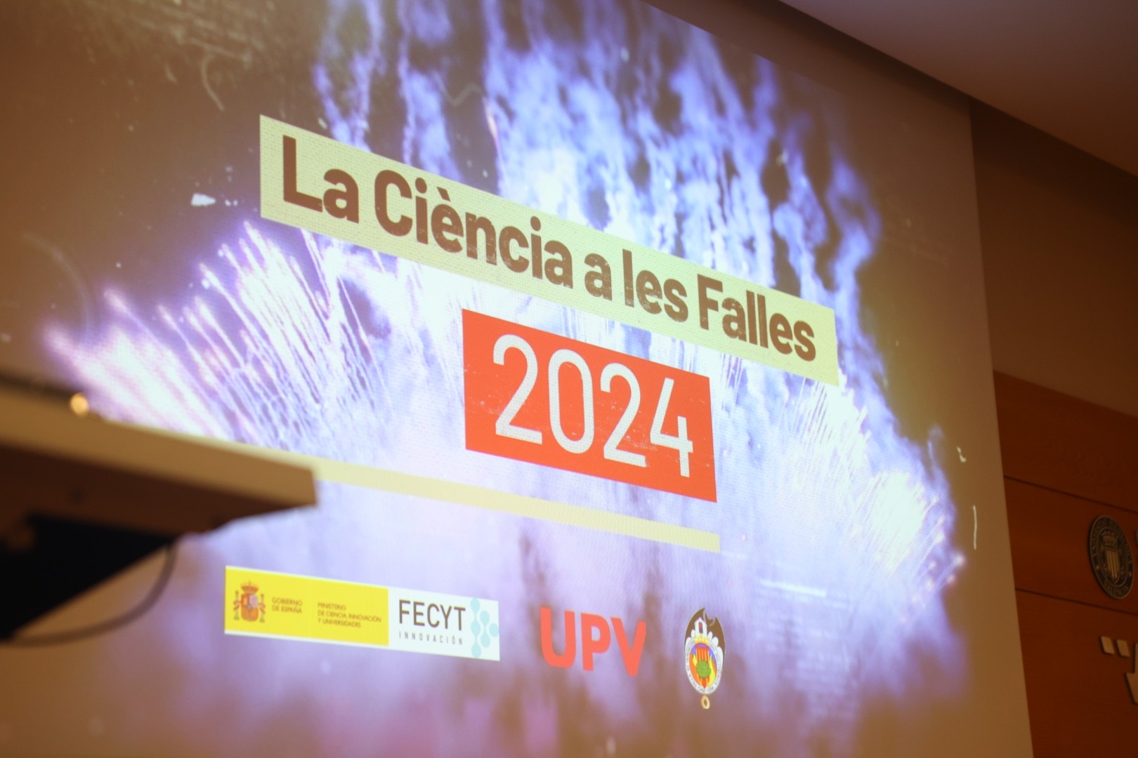 Les Falleres Majors de València lliuren els premis ‘La Ciència a les Falles’