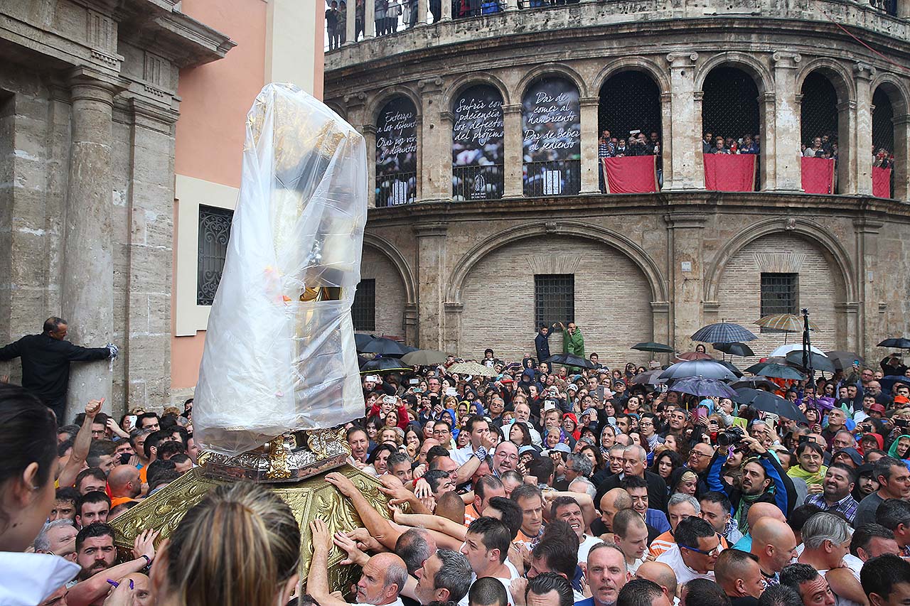 «Valencians, tots a una veu»