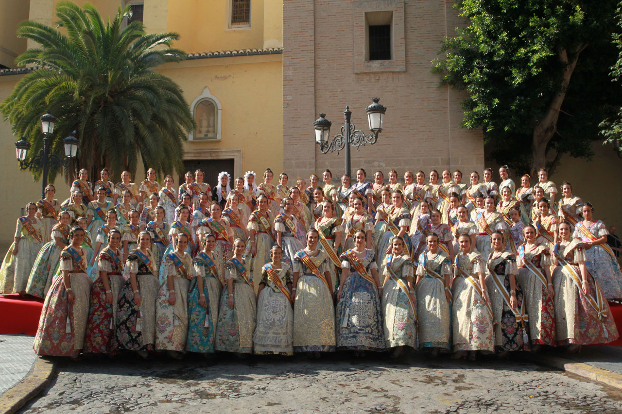 Sueca reúne a las Falleras Mayores