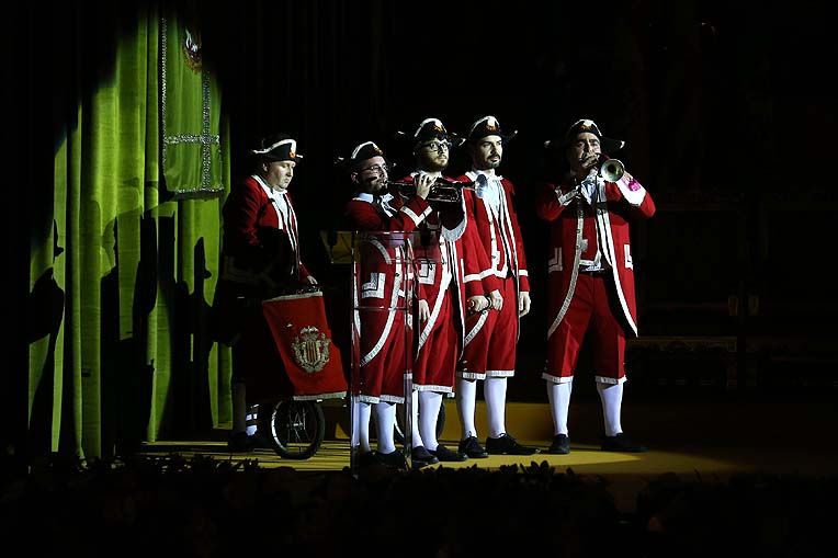 Bandas y joies para la Corte de Honor