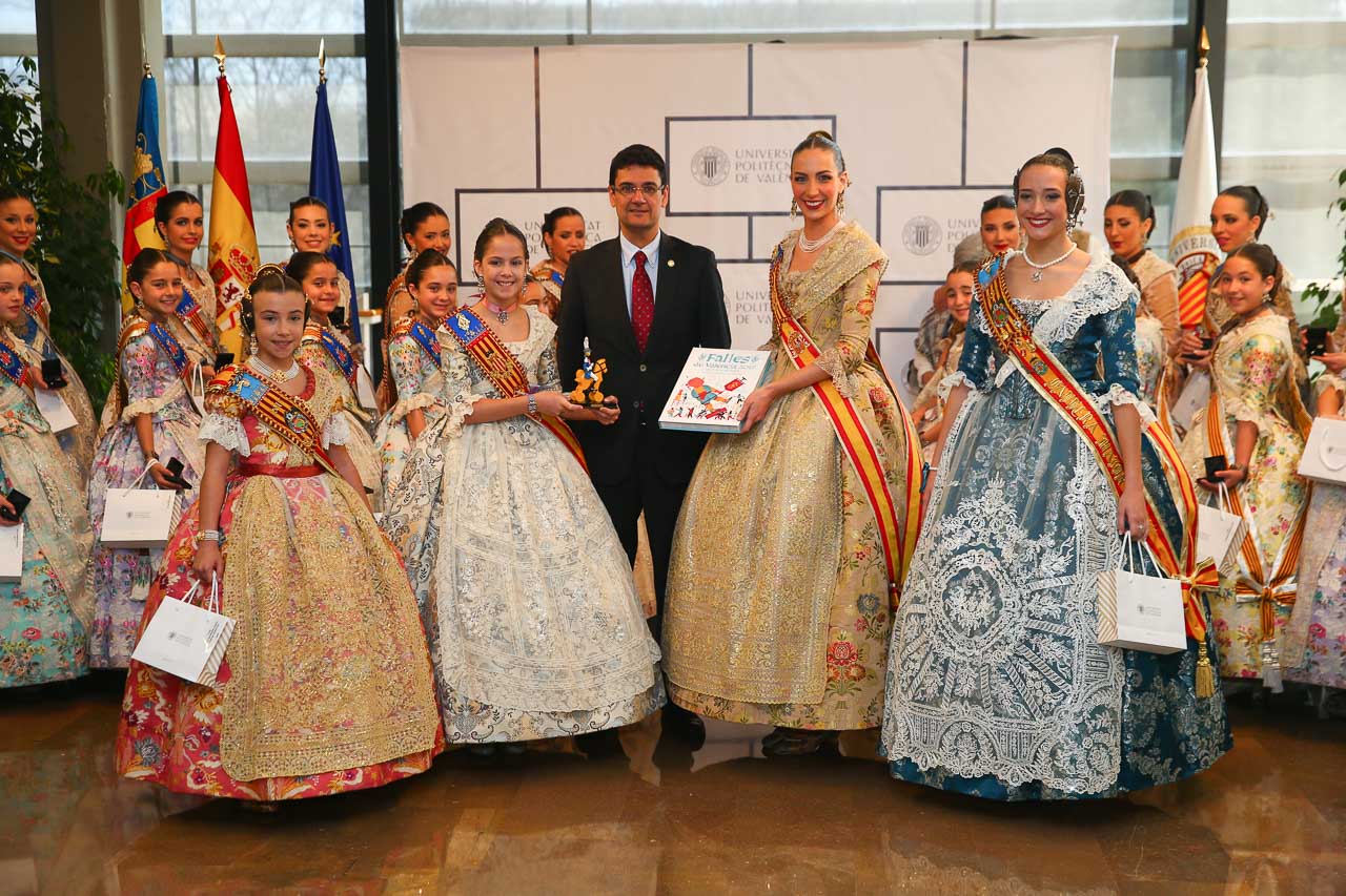 Las Falleras Mayores de Valencia visitan la UPV