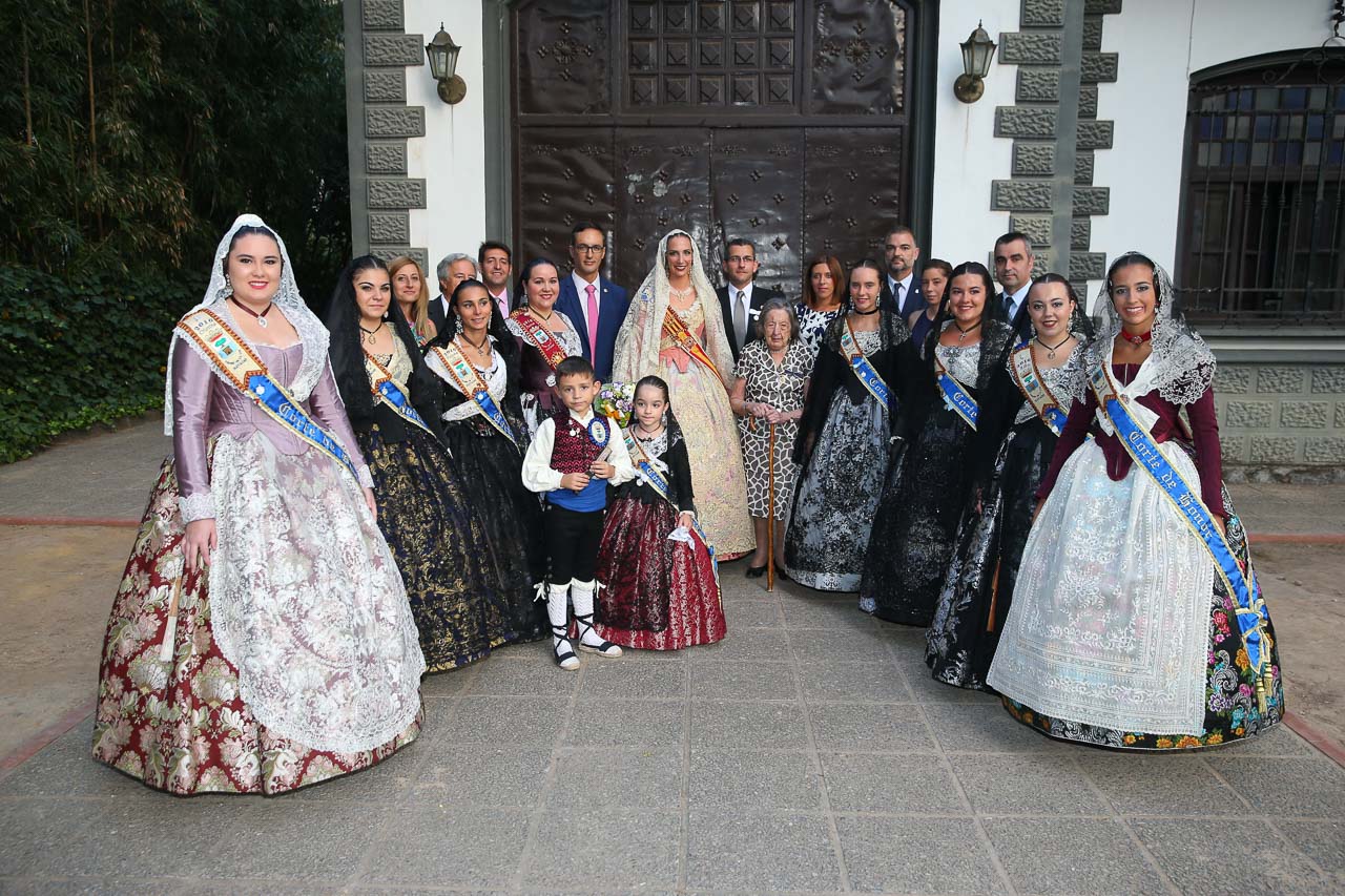 Navajas ofrenda a la Virgen de los Desamparados