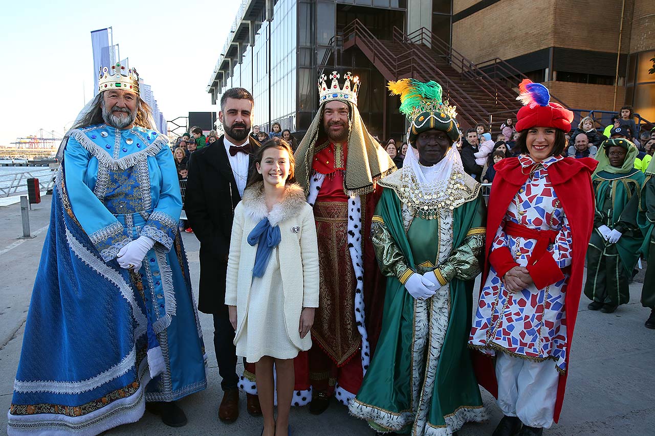 Los Reyes Magos de Oriente llegan con una cabalgata multitudinaria