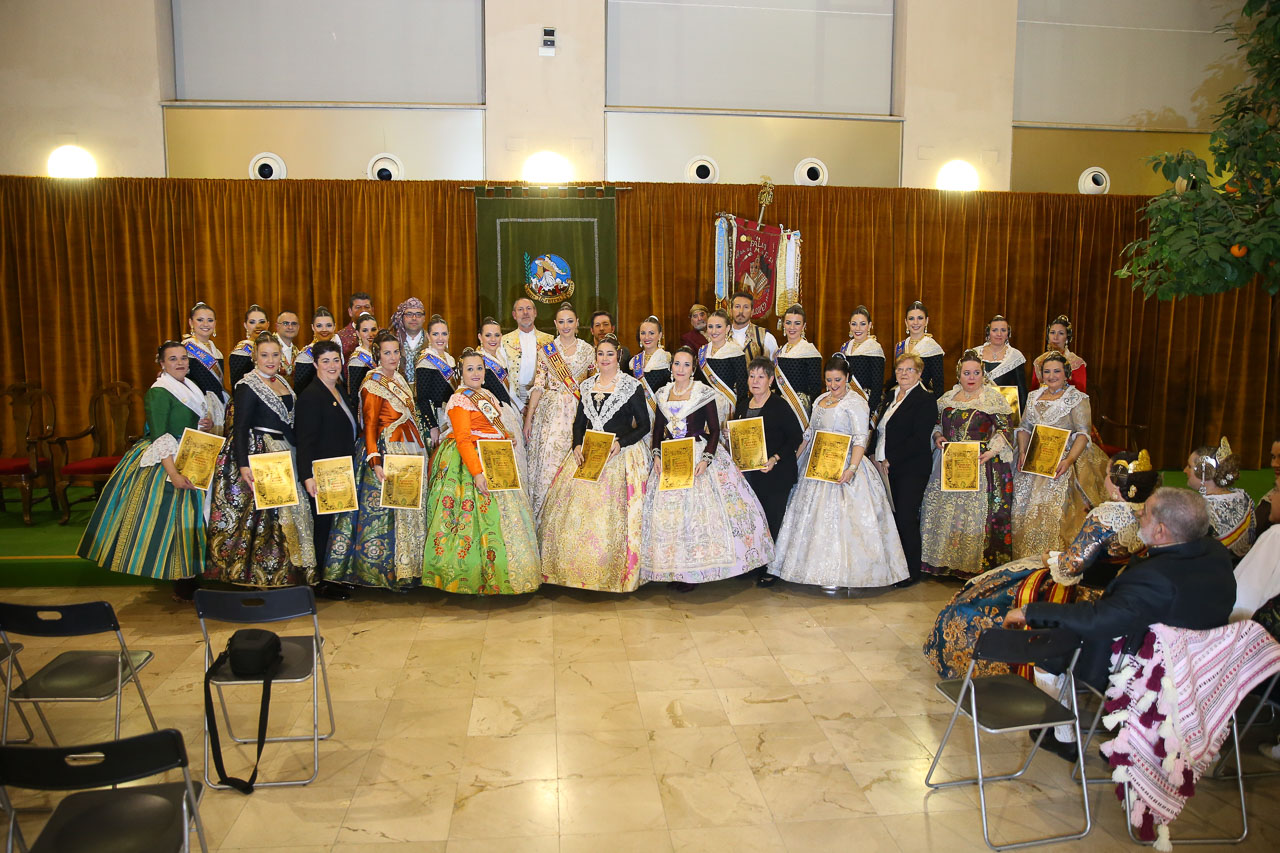 Les Falleres Majors de València intercanvien les primeres fotografies