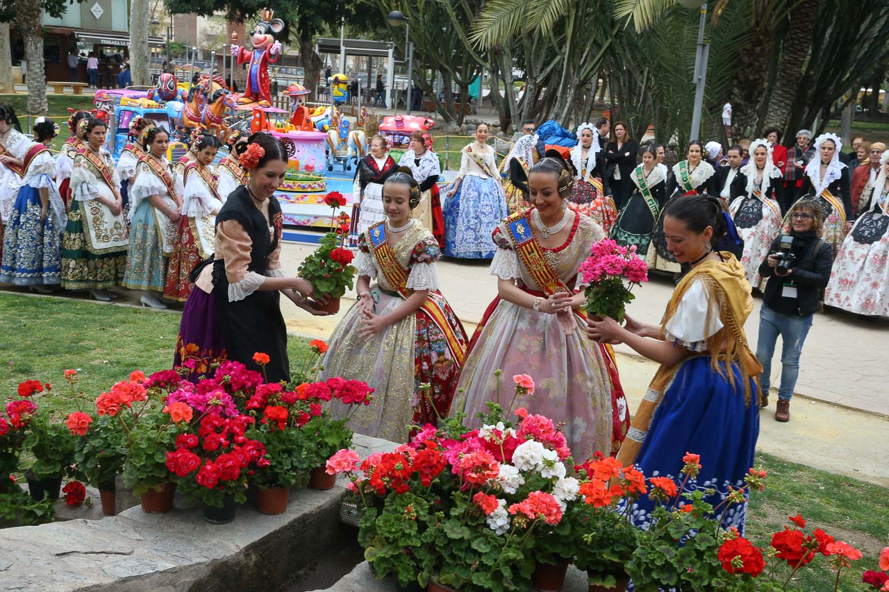 Les Falleres Majors culminen la seua estança a les Festes de la Primavera