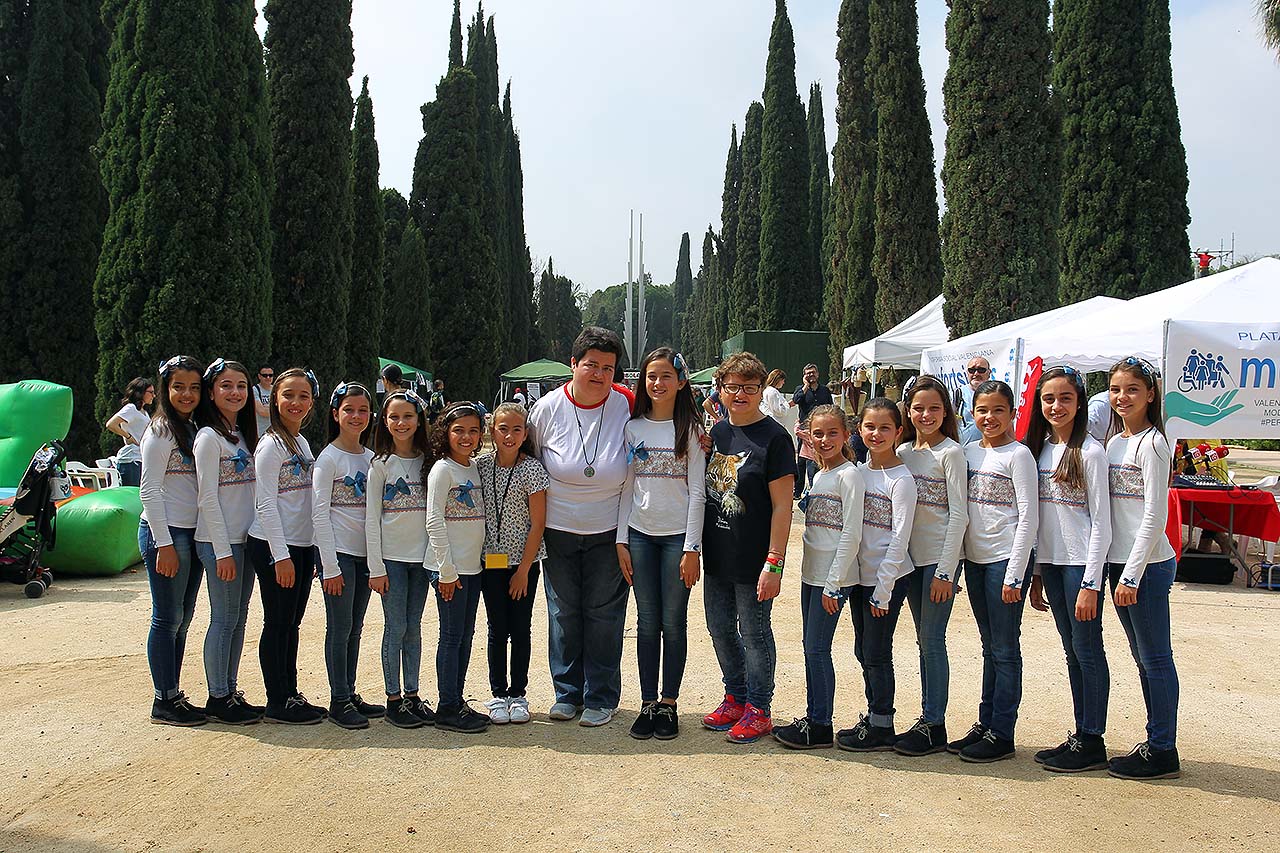 Daniela y la Corte visitan la Feria de Primavera