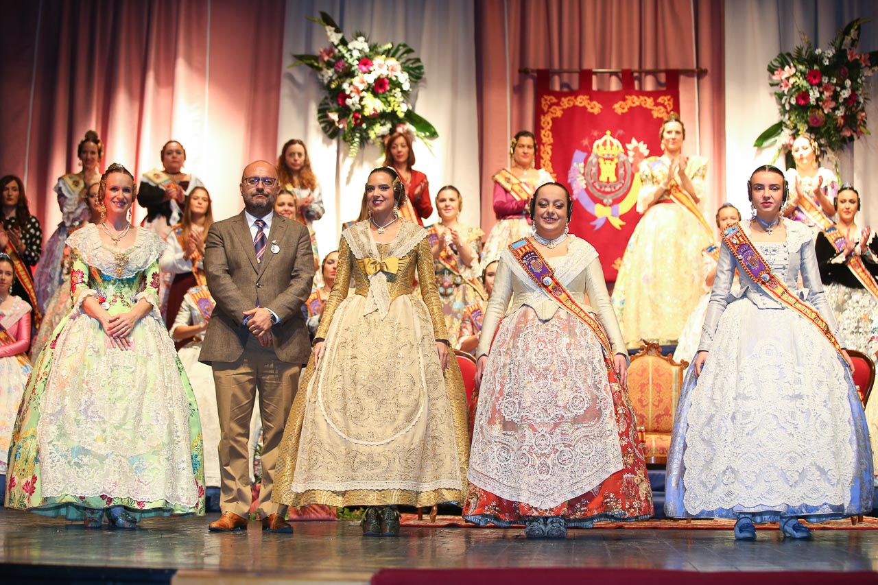 Utiel celebra el 75 aniversari de les seues Falles