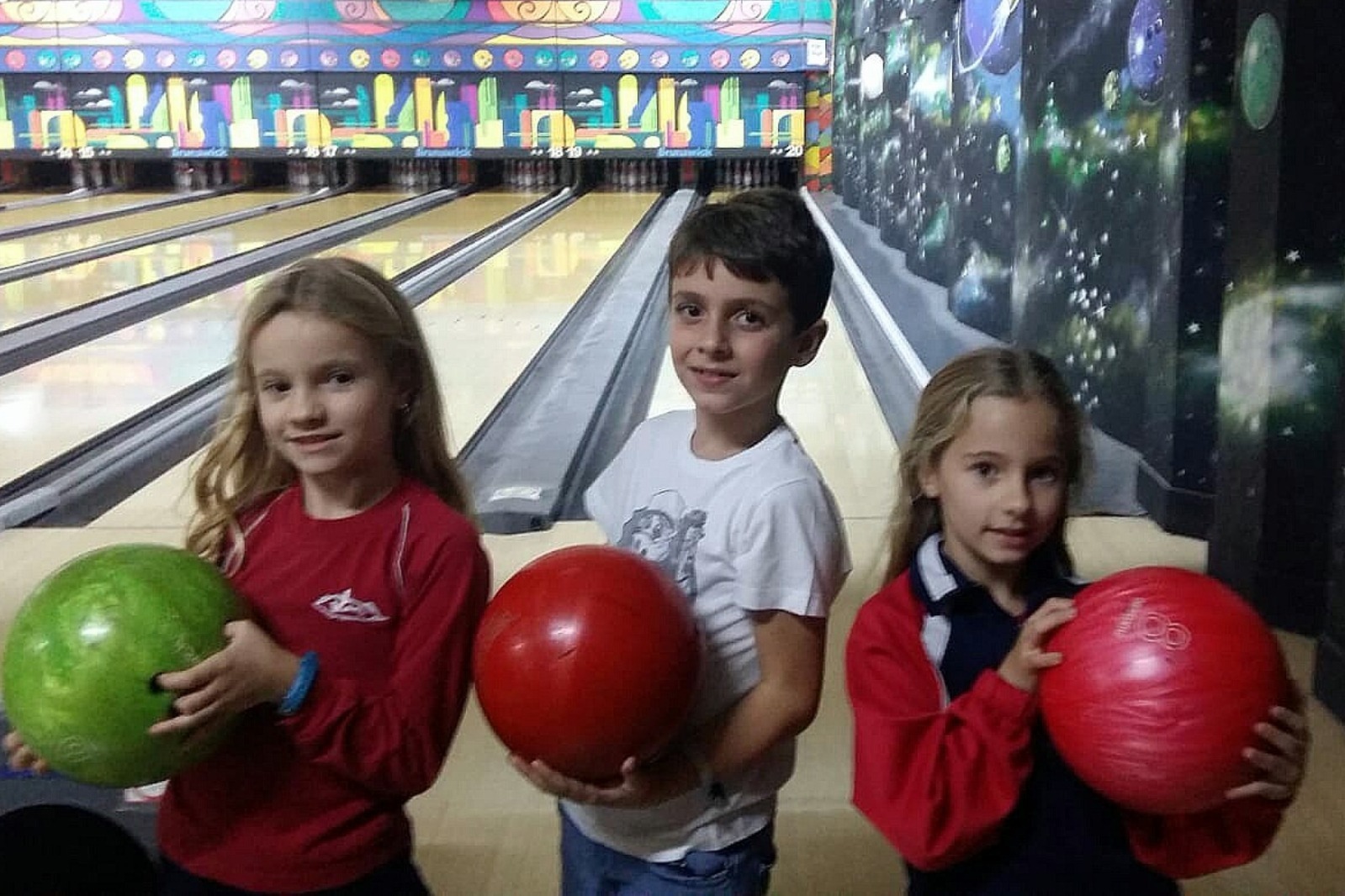 Ya ha empezado la competición infantil de bolos