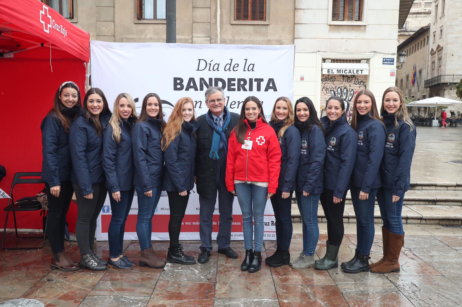 El mundo fallero muestra su compromiso con el Día de la Banderita 2018