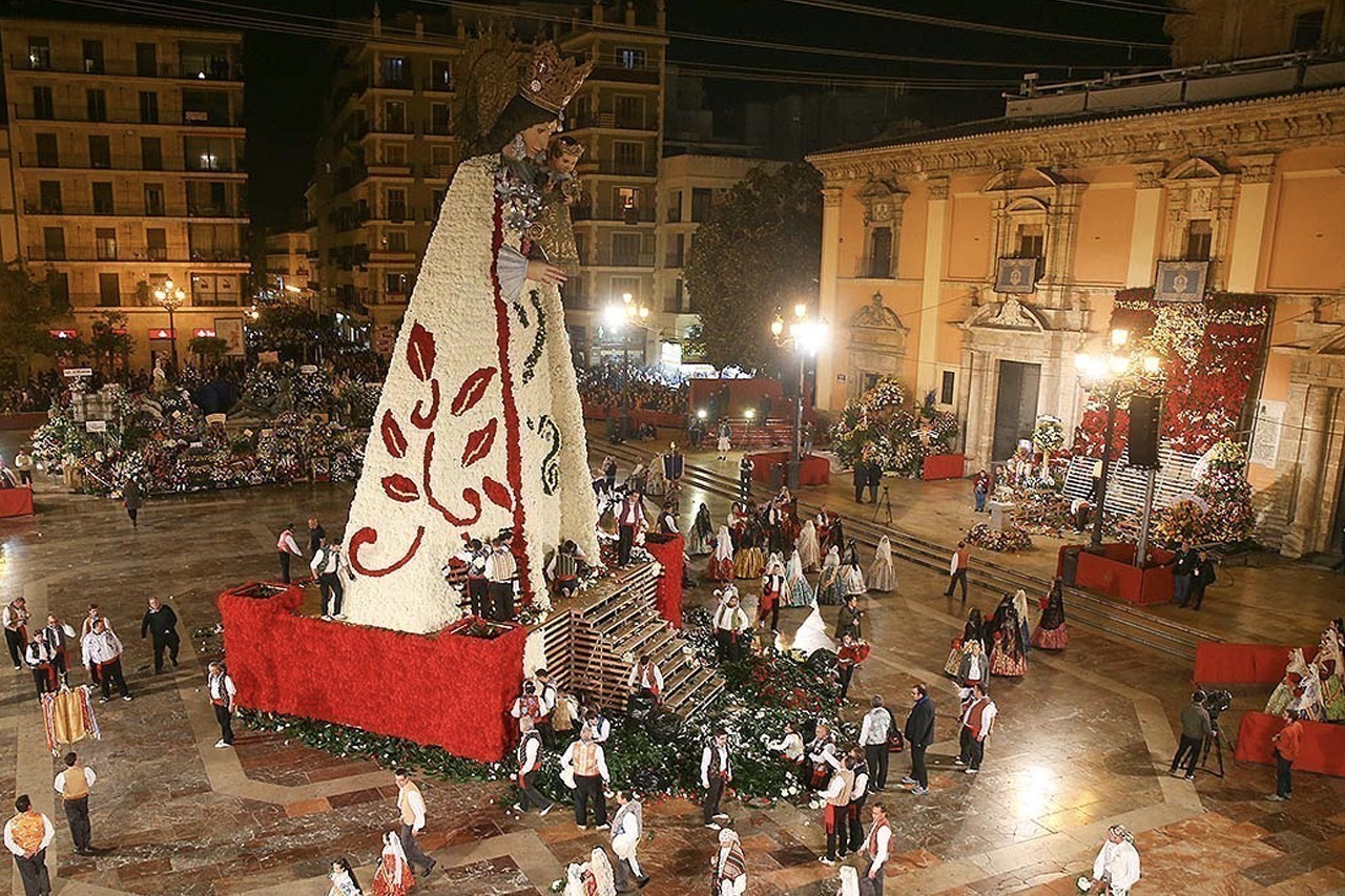 Normes per a desfilar en l’Ofrena de Flors 2019