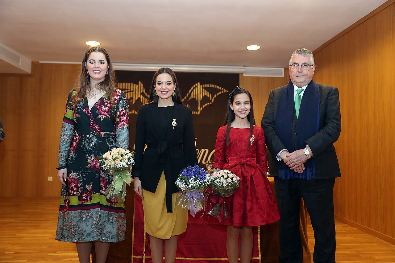 Lo Rat Penat entrega los premios de las Cruces de Mayo