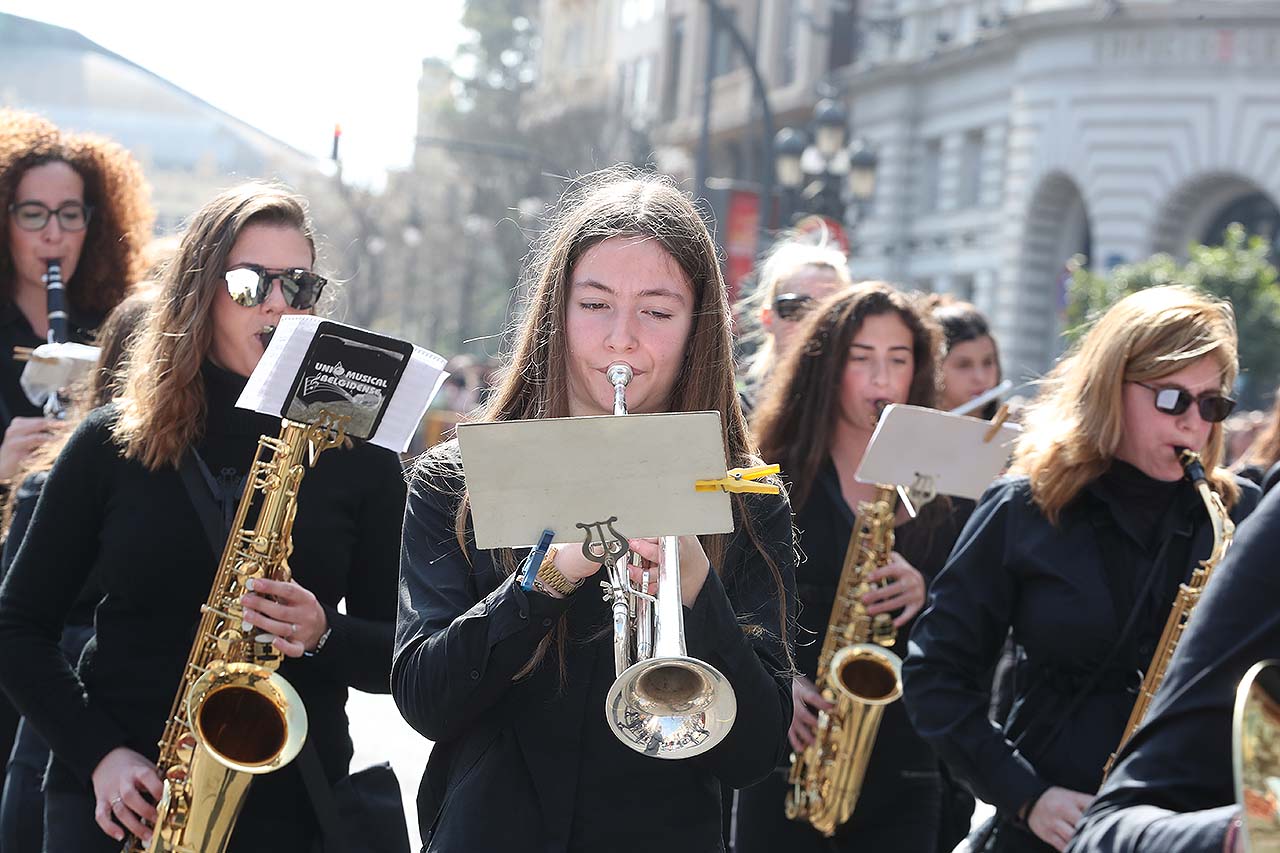 València vive la XVI Entrada de bandas