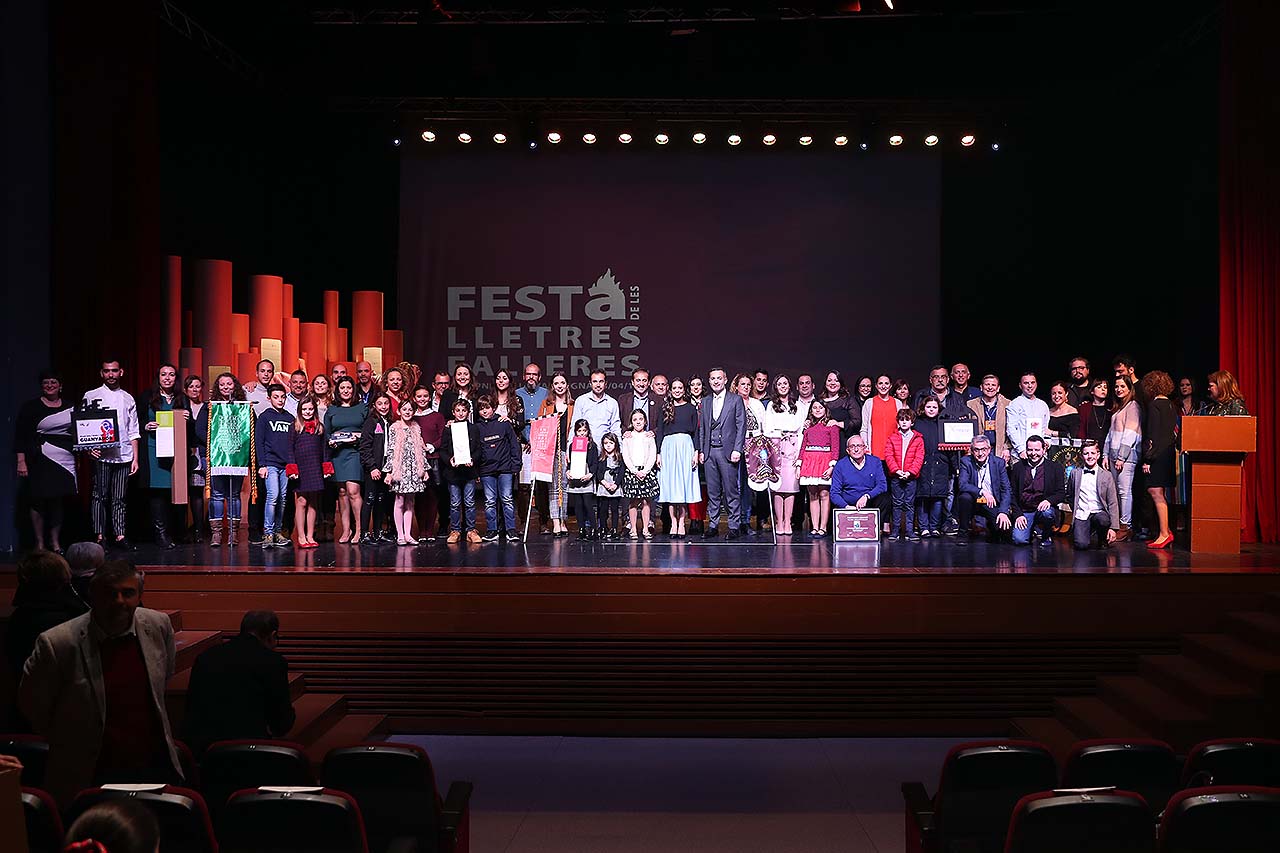 La festa de les Lletres Falleres premia com a llibret més complet a Barri Sant Francesc d’Oliva