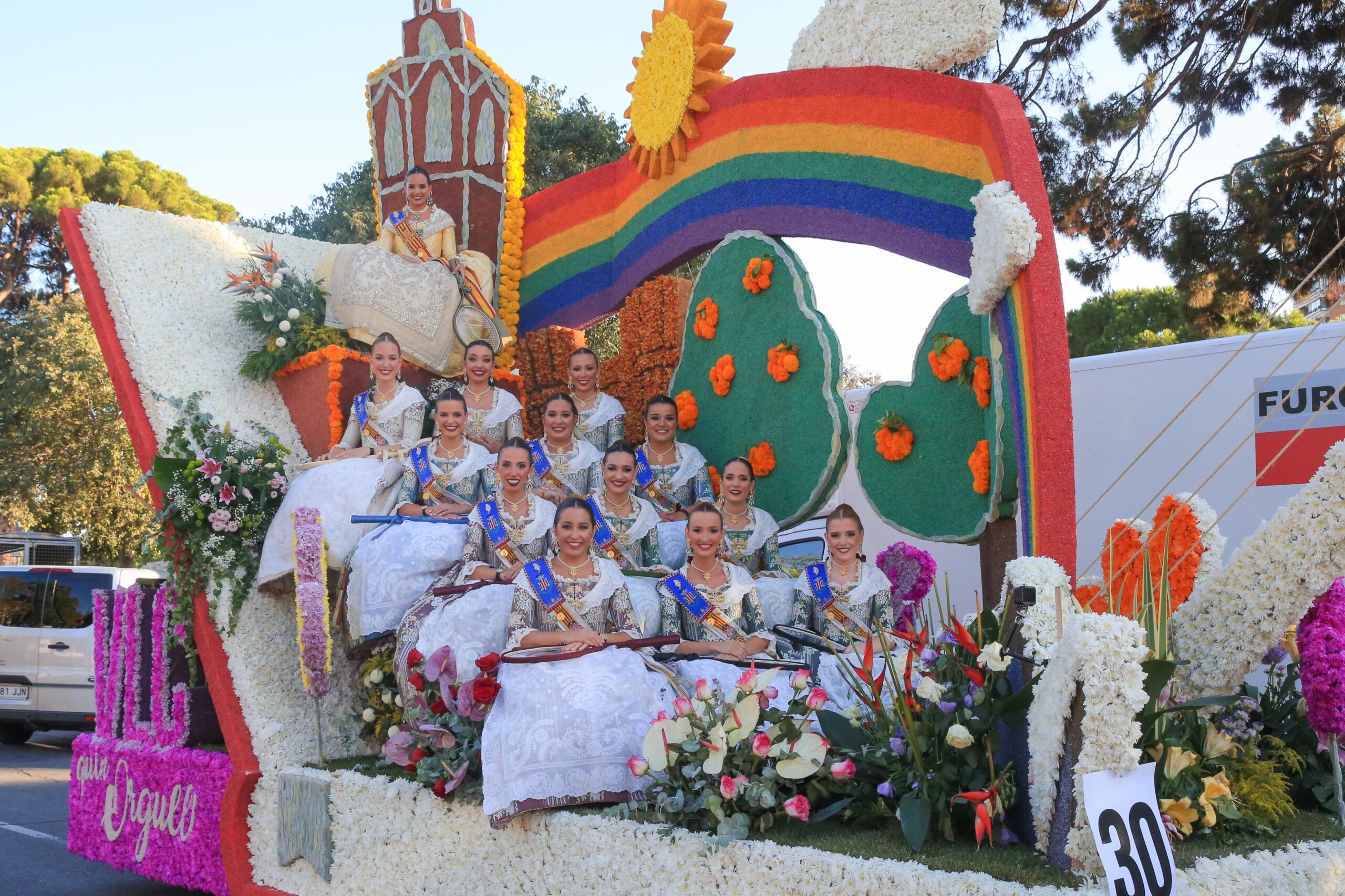 València reviu la més pacífica i colorida de les Batalles