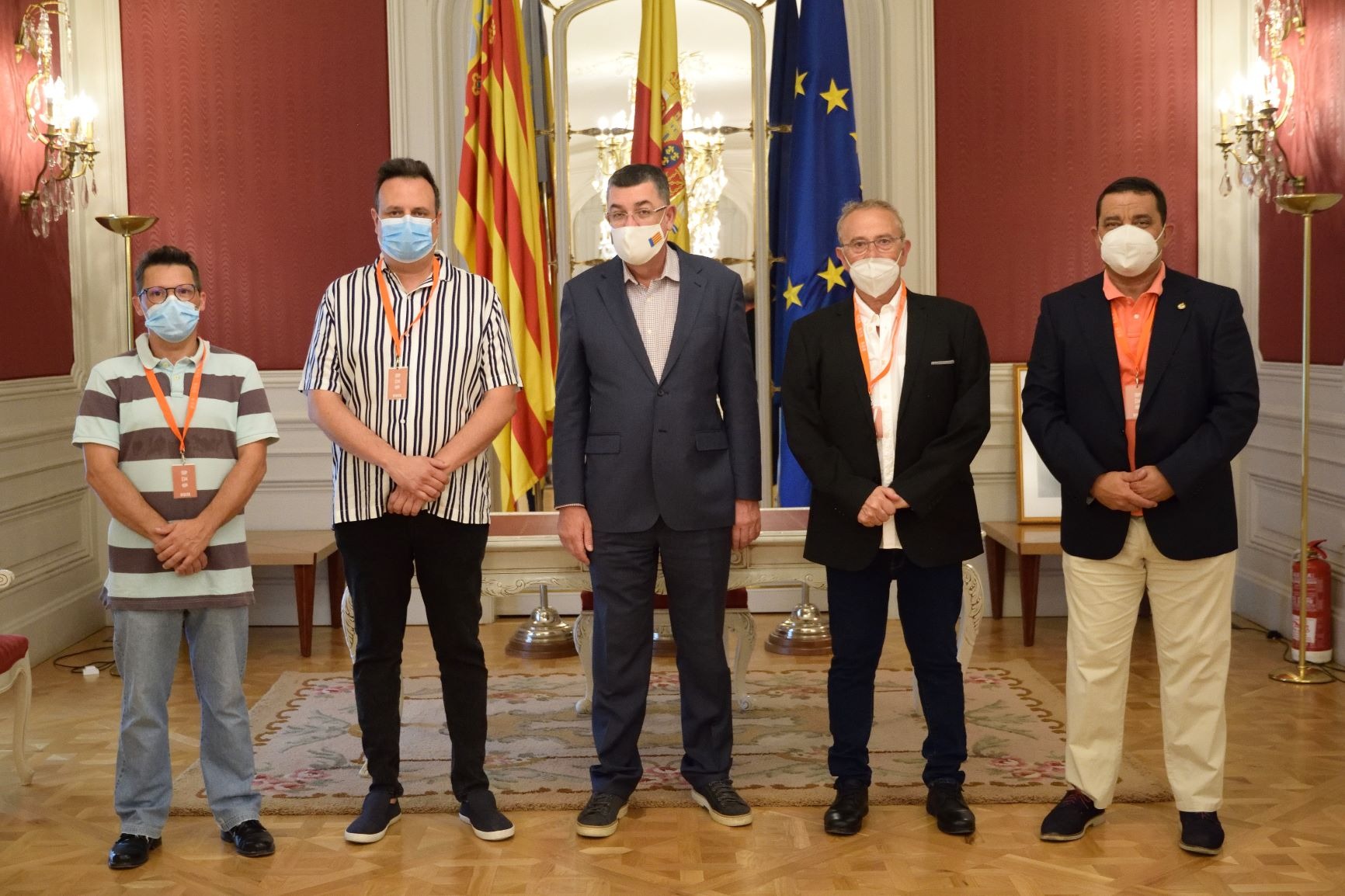 Les Corts Valencianes emeten una declaració institucional de suport als artistes fallers i foguerers