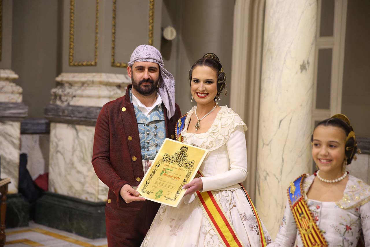 Alícia y Sofía reciben el «Bunyol d’Or Honorífic»