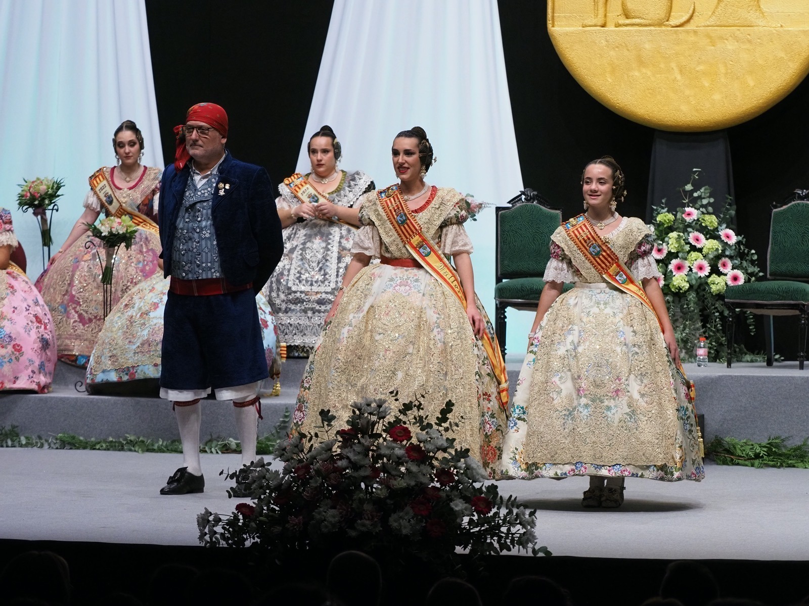 El món faller de Sueca celebra l’exaltació d’Alicia Falcó Aguado i Helena Mompó Sanseloni com a màximes representants de la JLF