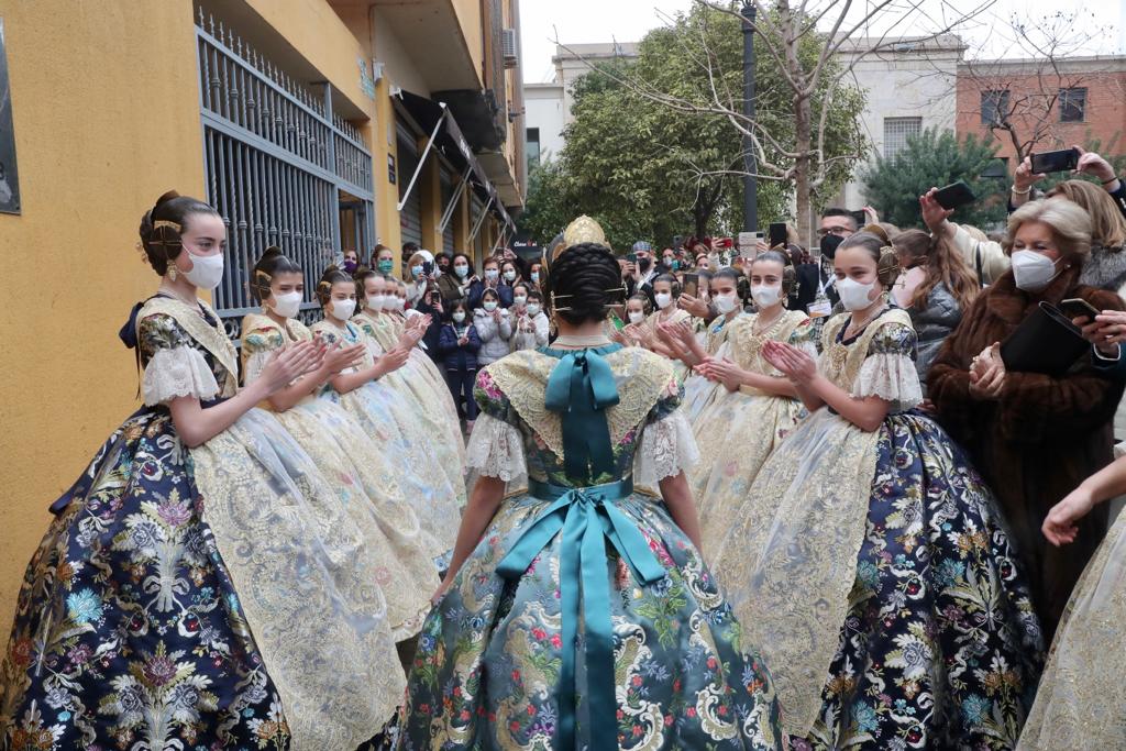 Malachite, el color del espolín de Nerea López Maestre, Fallera Mayor Infantil de València