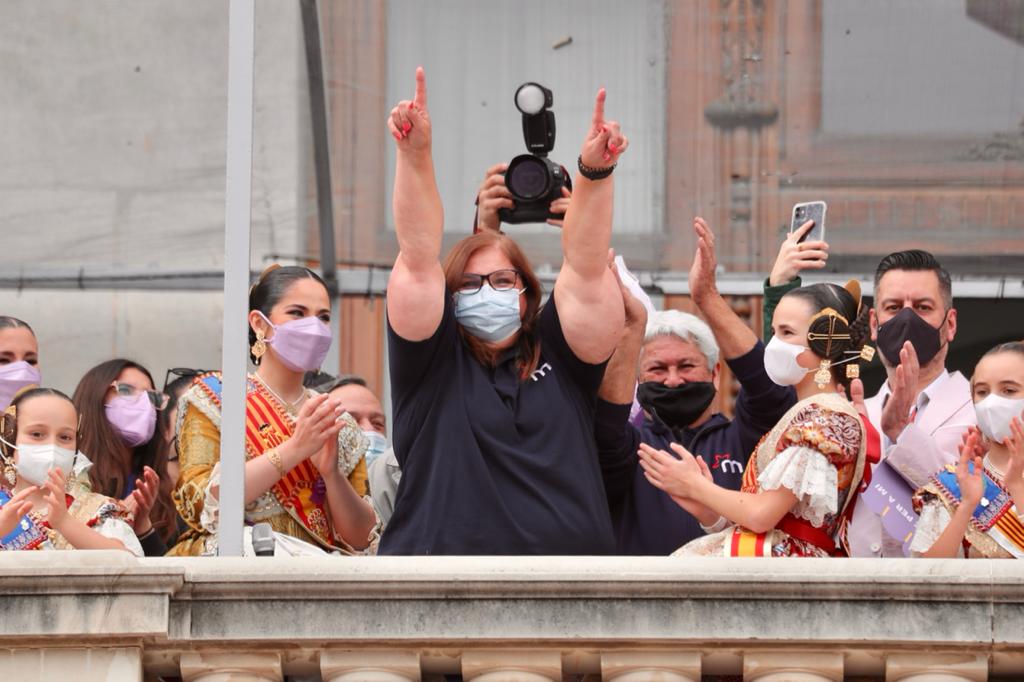 La mascletà de hui ha estat dedicada a les dones i a la lluita contra la violència de gènere