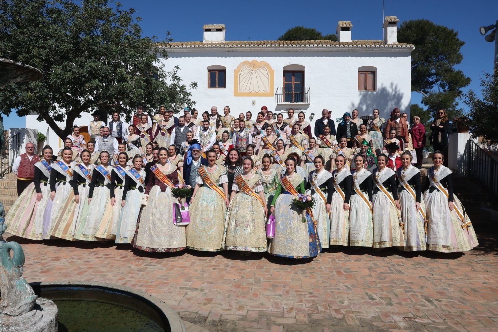 Sueca organiza la jornada de convivencia de las juntas locales del G8