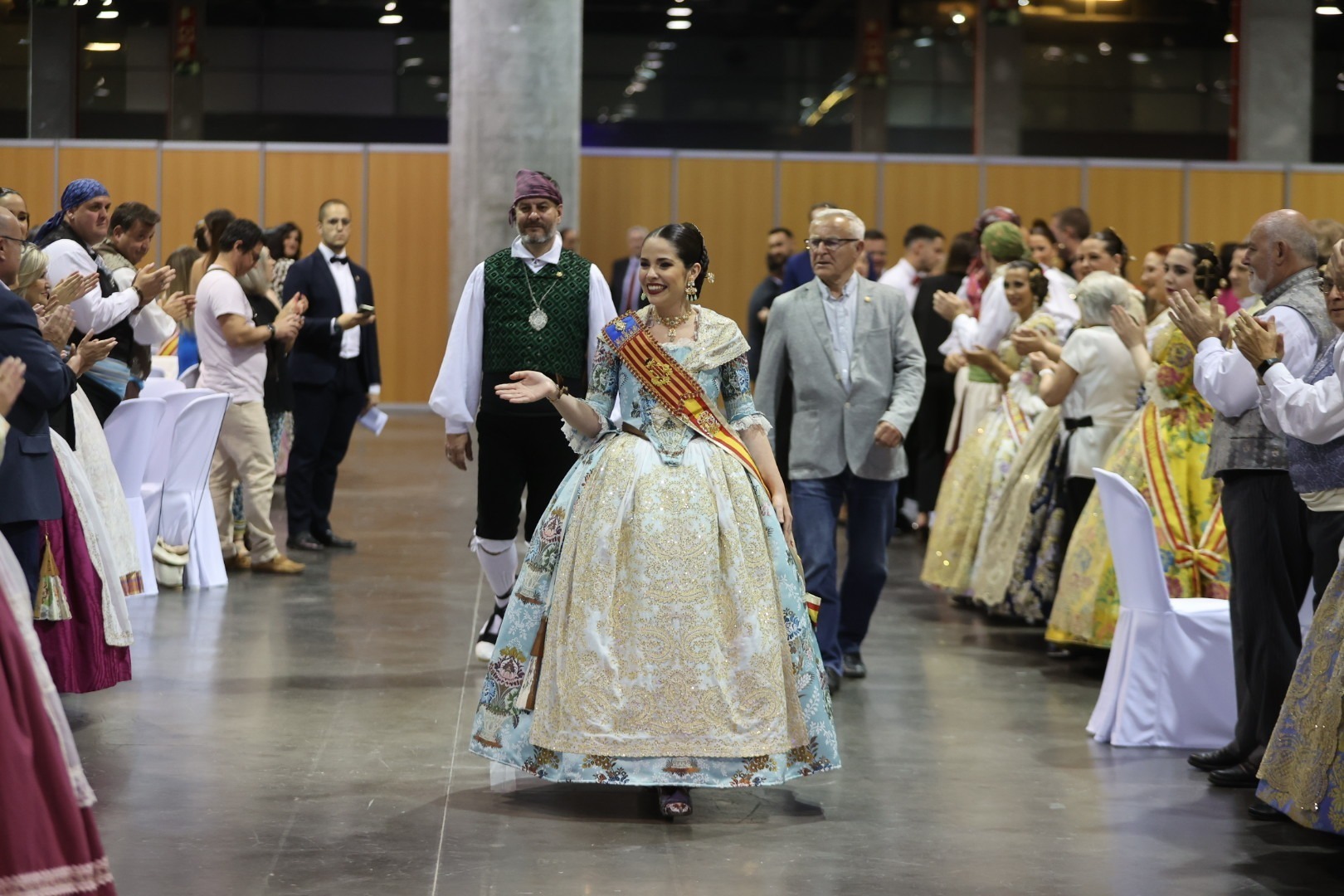 El mundo fallero se reencuentra en la Gala Fallera 2022