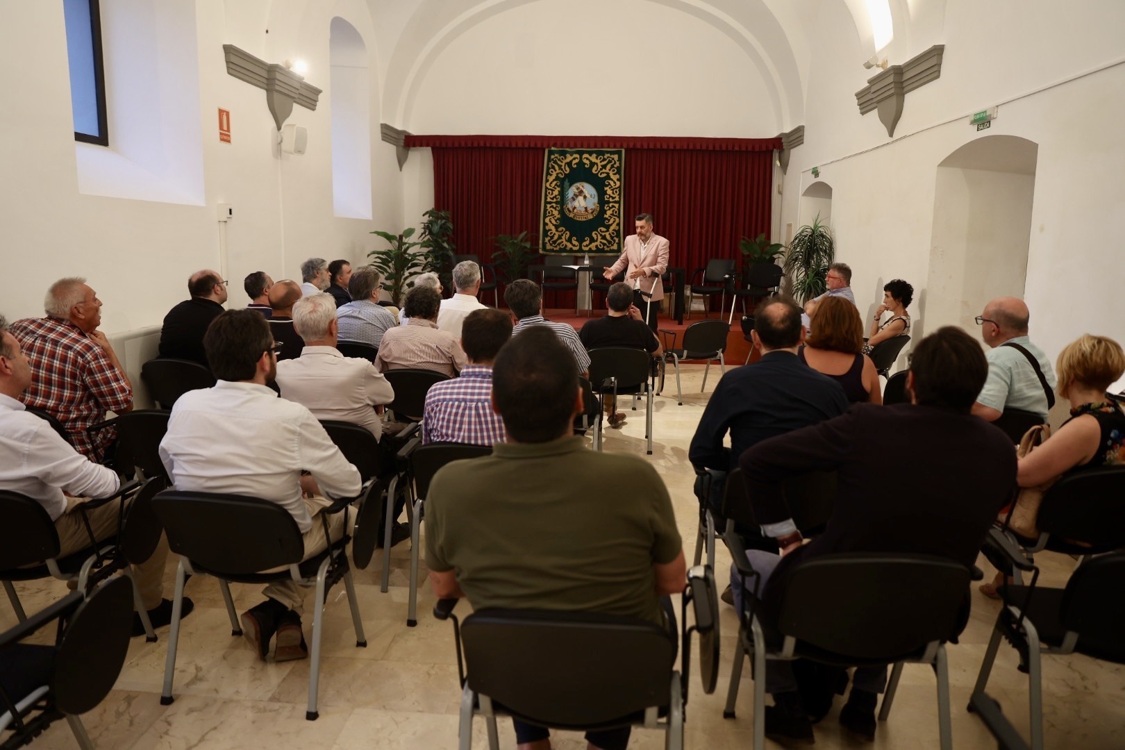 Comencen els treballs de les meses d’organització del Congrés Faller i de redacció de l’avantprojecte de Reglament Faller