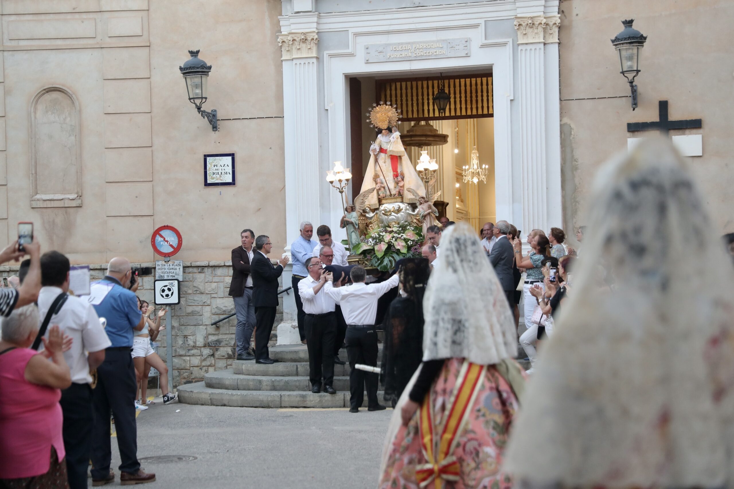 Navajas ofrenda a la Virgen de los Desamparados