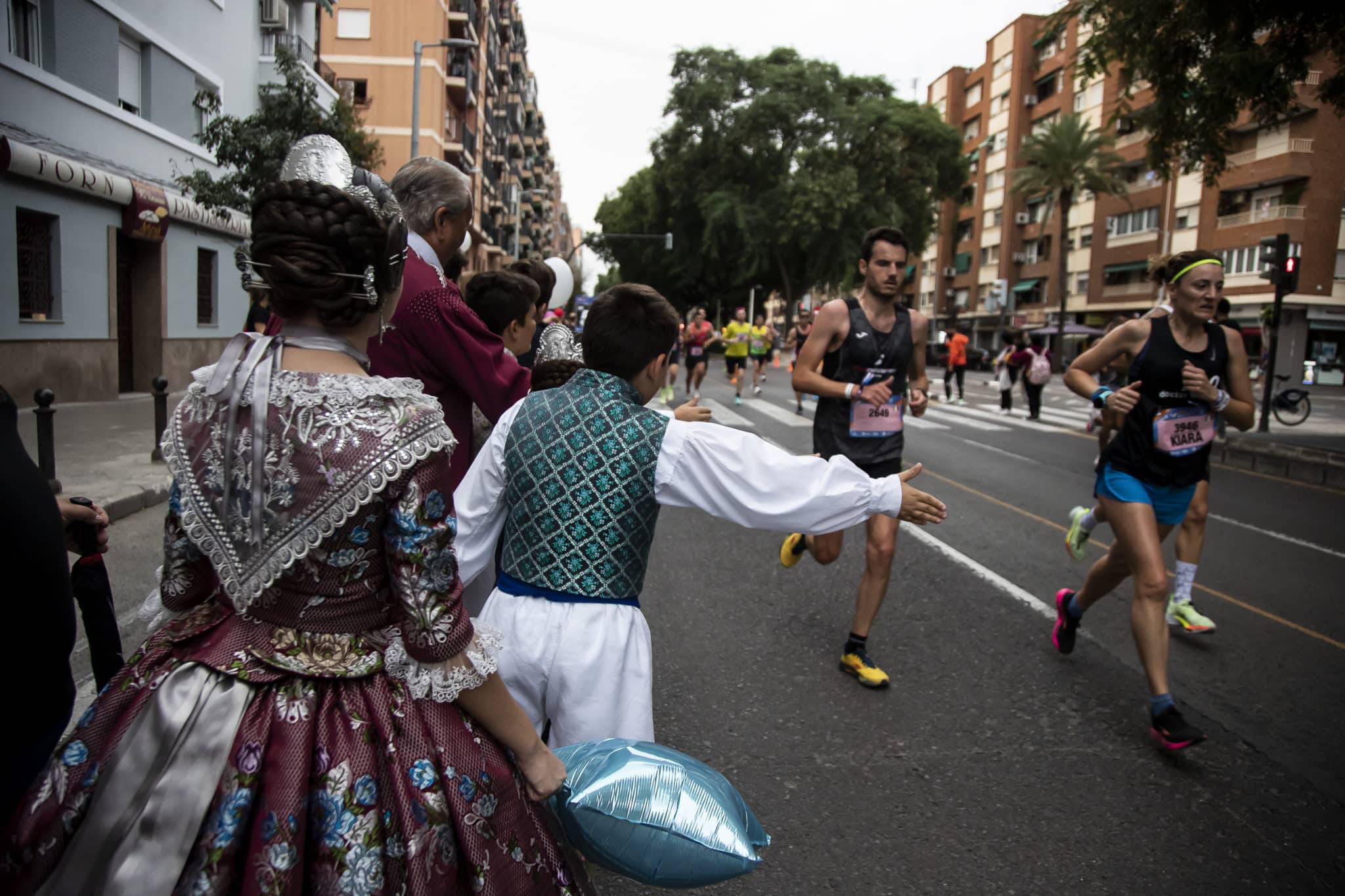 Comisiones y falleros ganadores del Running Fallero del Medio Maratón Valencia 2022