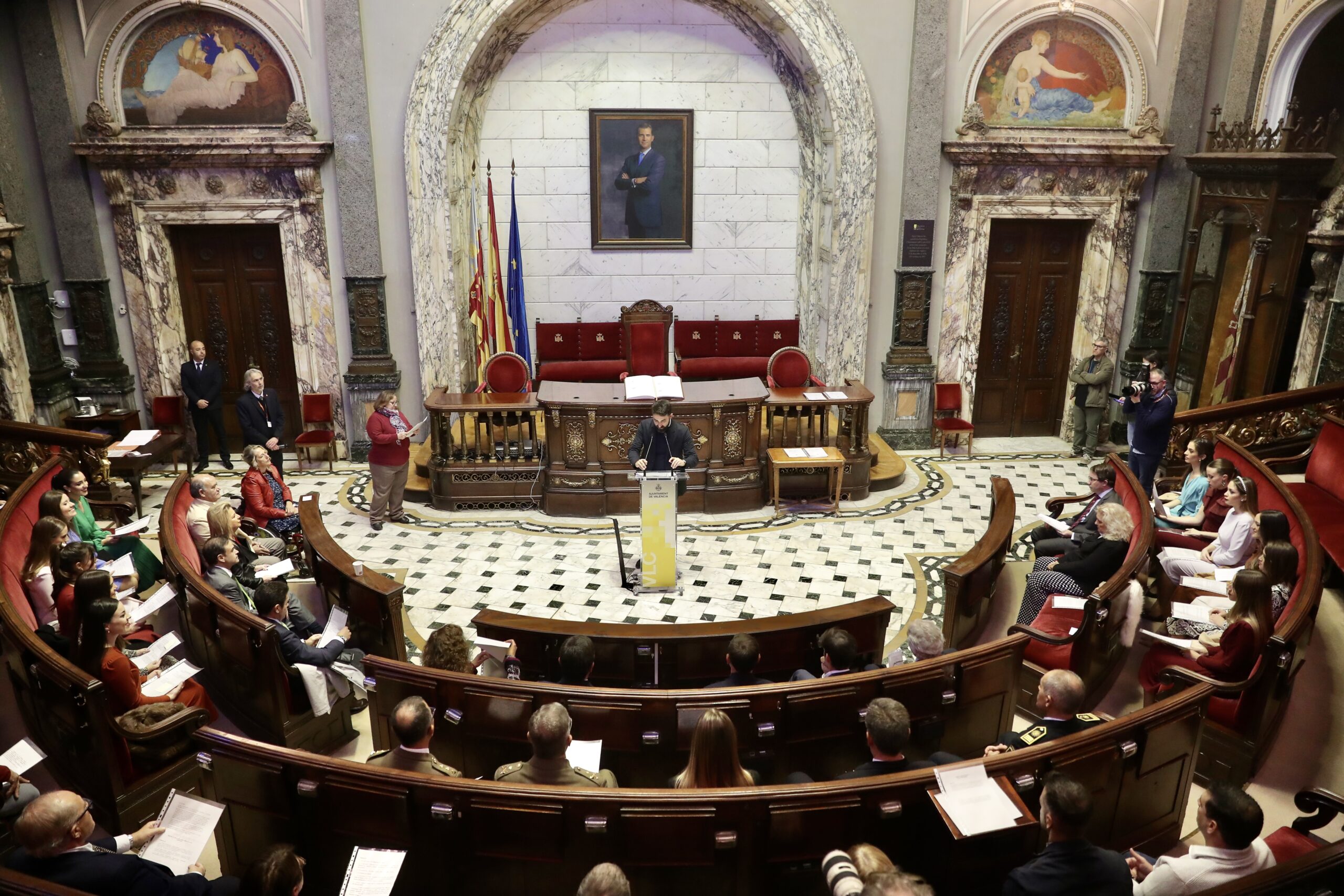 Lectura col·lectiva per commemorar els 44 anys de Constitució Espanyola