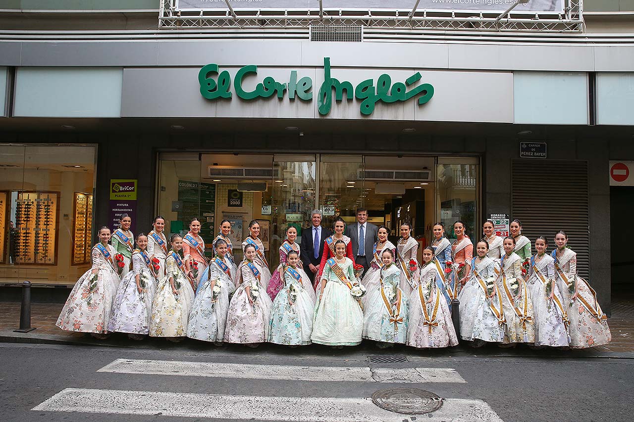 El Corte Inglés rep a les Falleres Majors de València.