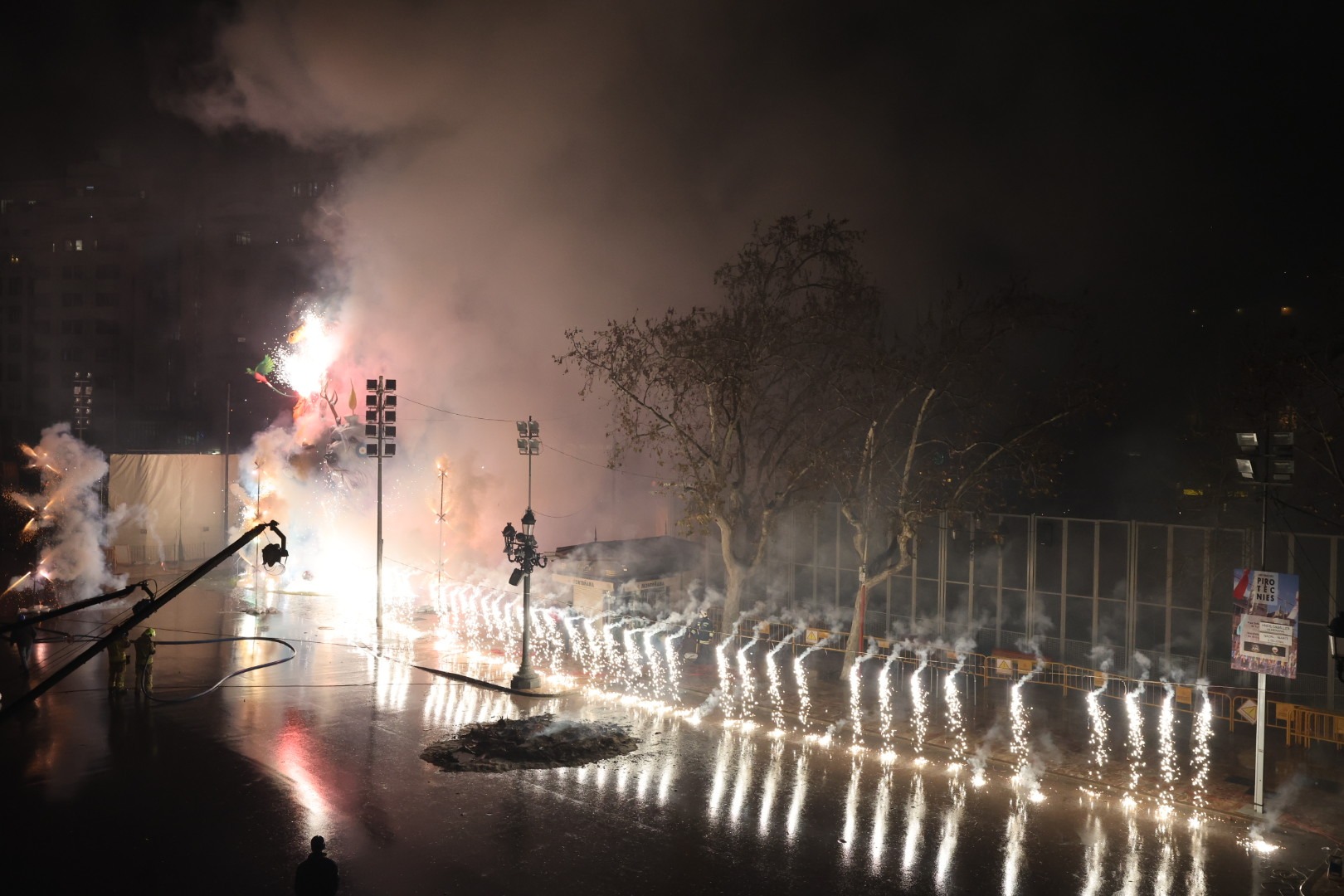 L’Ajuntament obri la convocatòria de subvencions per als monuments fallers, les falles experimentals i la il·luminació de carrers