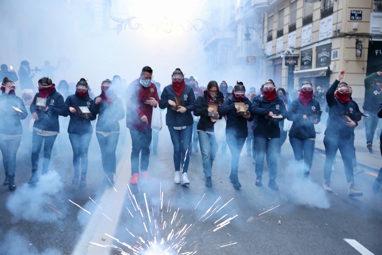 València desperta a ritme de tro de bac