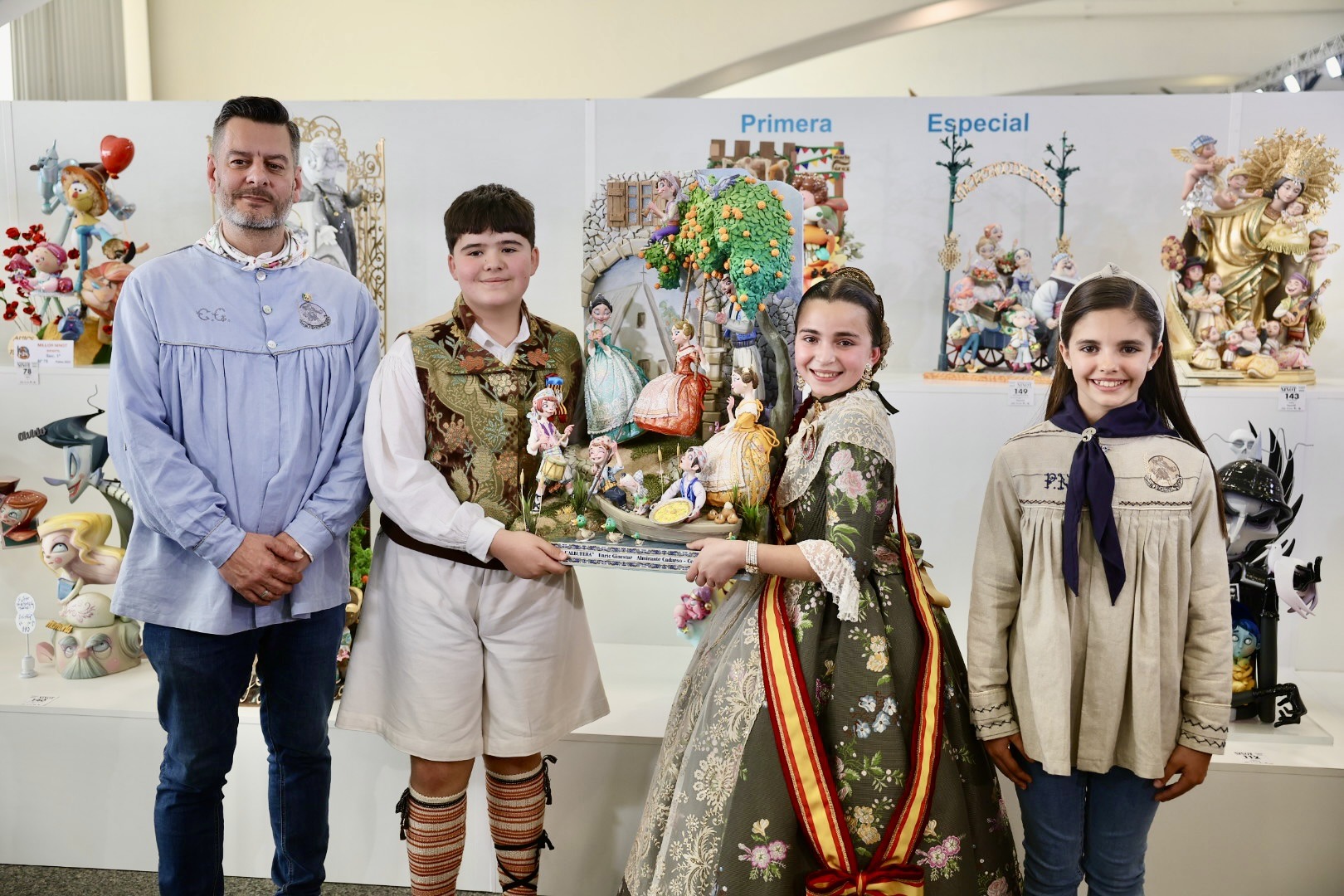 El ninot infantil de la comissió Almirall Cadars-Comte d’Altea és indultat pels visitants de l’Exposició del Ninot 2023