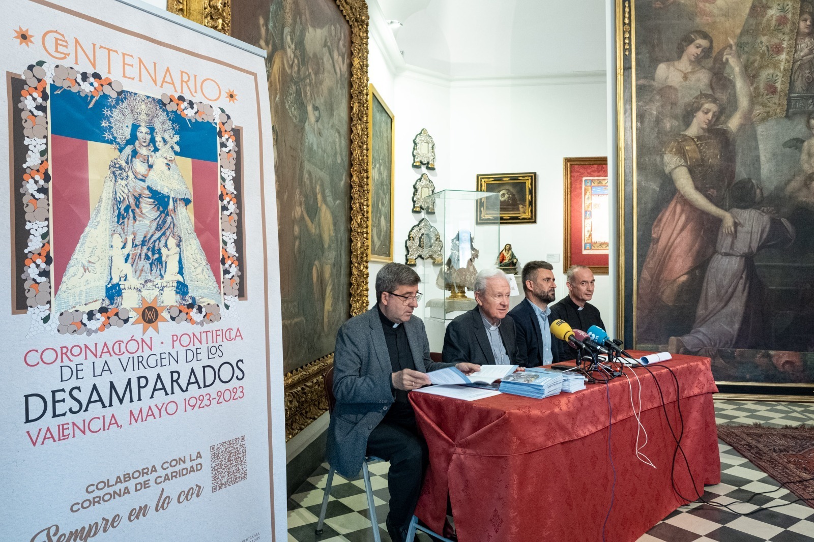 València celebra el centenario de la coronación de la Virgen de los Desamparados con el apoyo del Ayuntamiento