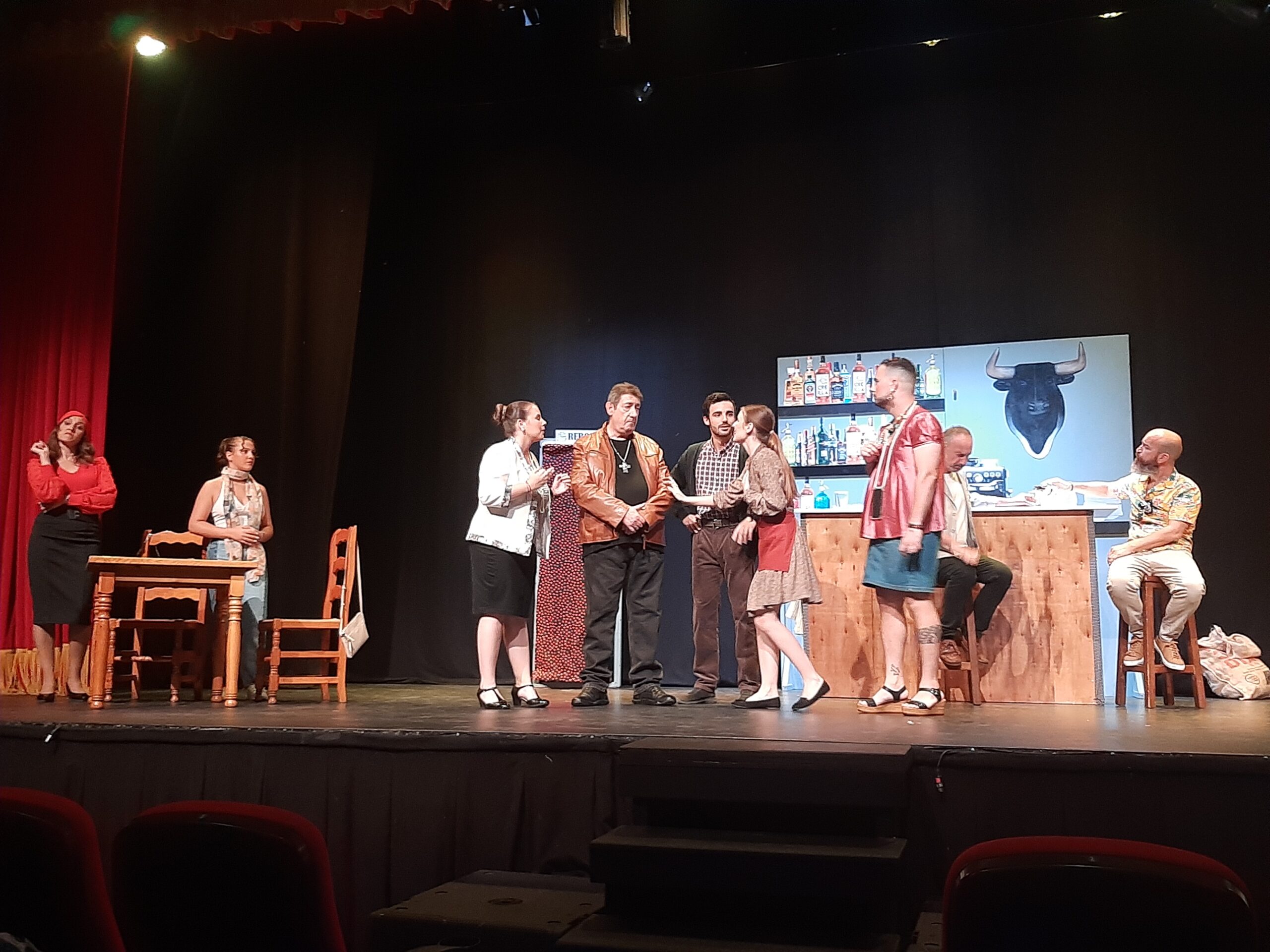 TEATRE FALLER – Carrera de Sant Lluís-Doctor Waksman ens conviden al ‘Poble més cutre d’Espanya’