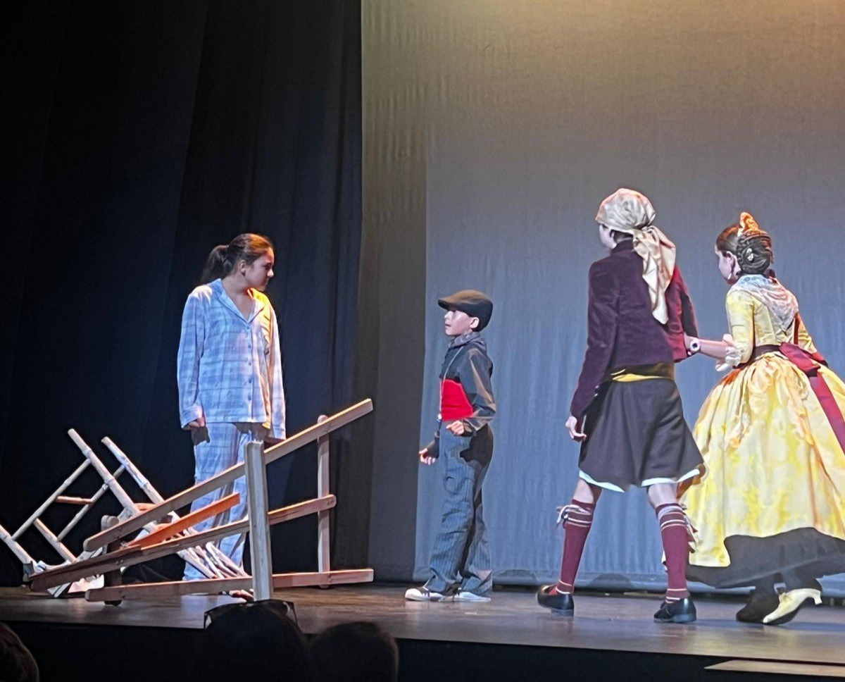 TEATRE FALLER INFANTIL – Jesús-Sant Francesc de Borja representa el seu ‘Conte de Falles’