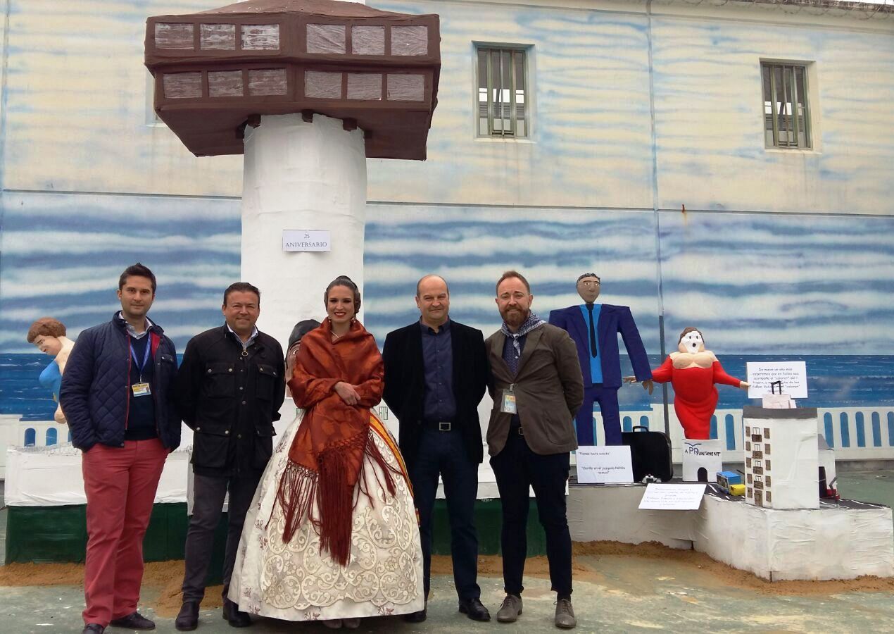 La Fallera Major de València visita el centre Penitenciari de Picassent