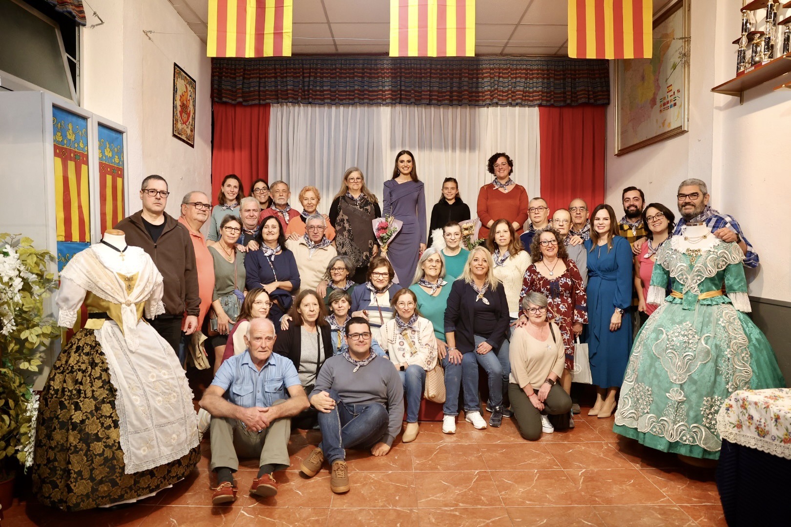 Visita a l’Exposició d’Indumentària valenciana organtizada per l’Associació Sordos 2000