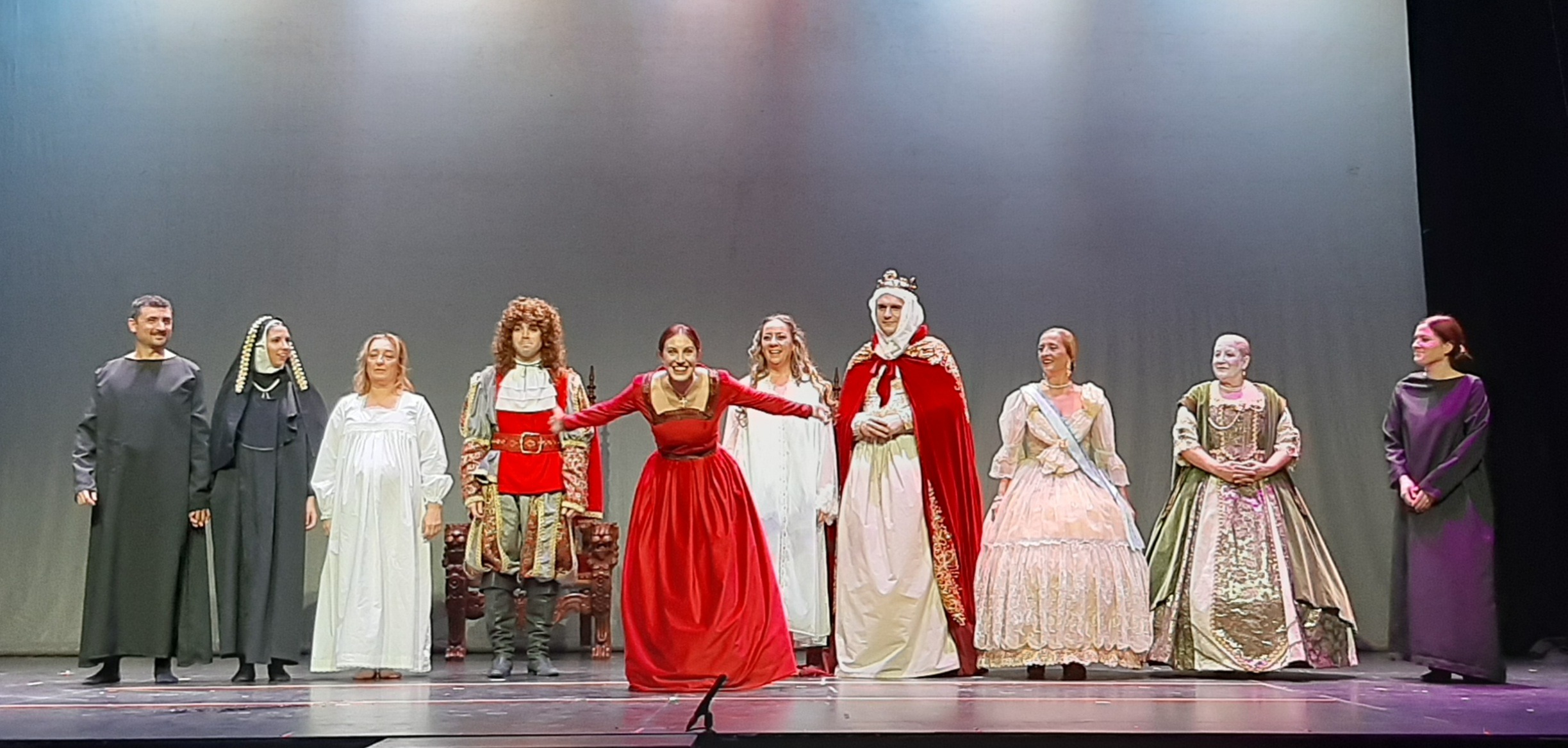 TEATRE FALLER – Sevilla-Denia nos traslada al pasado con sus ‘8 reines’