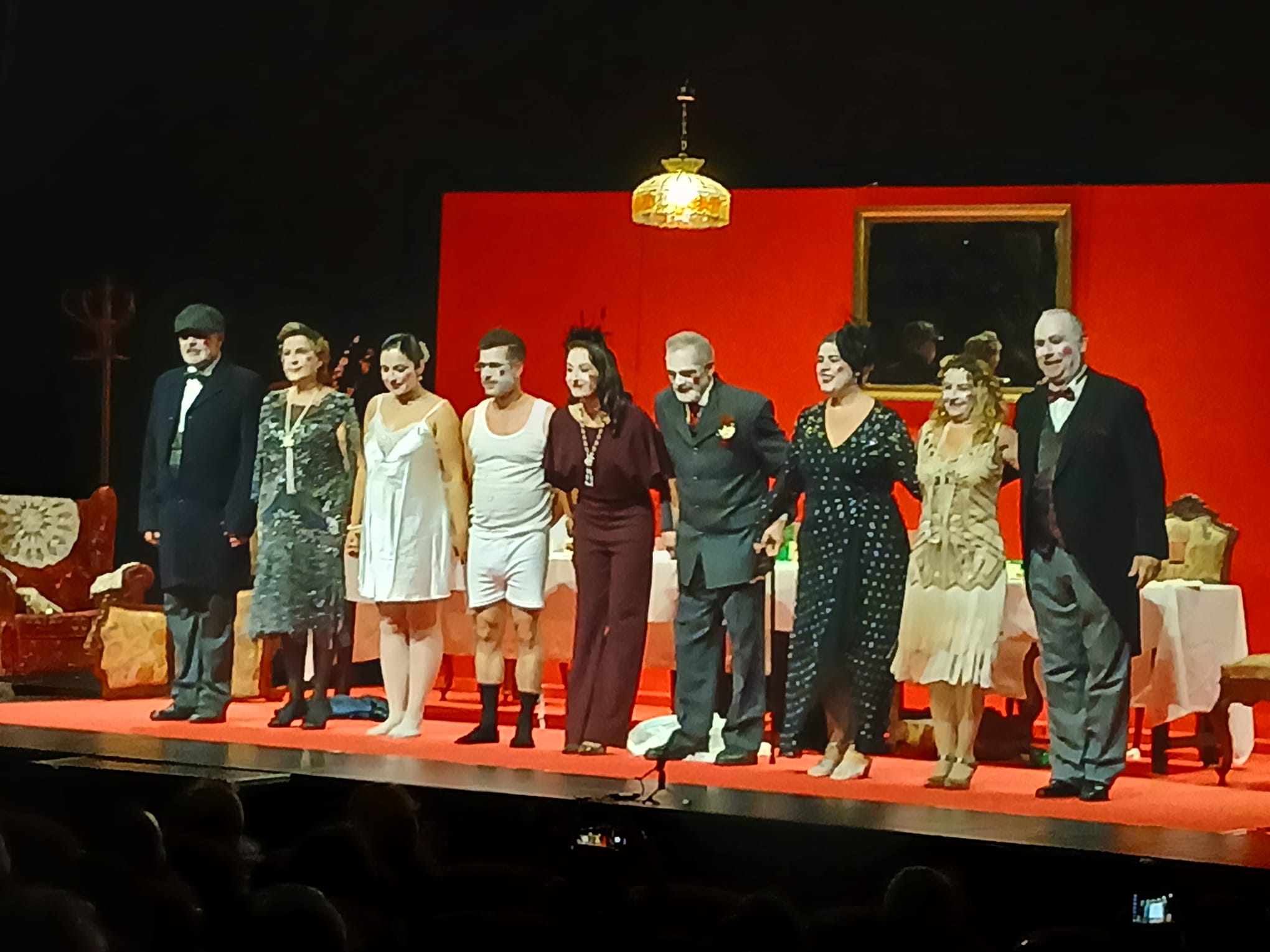 TEATRE FALLER – Na Jordana posa en escena ‘Les Noces’