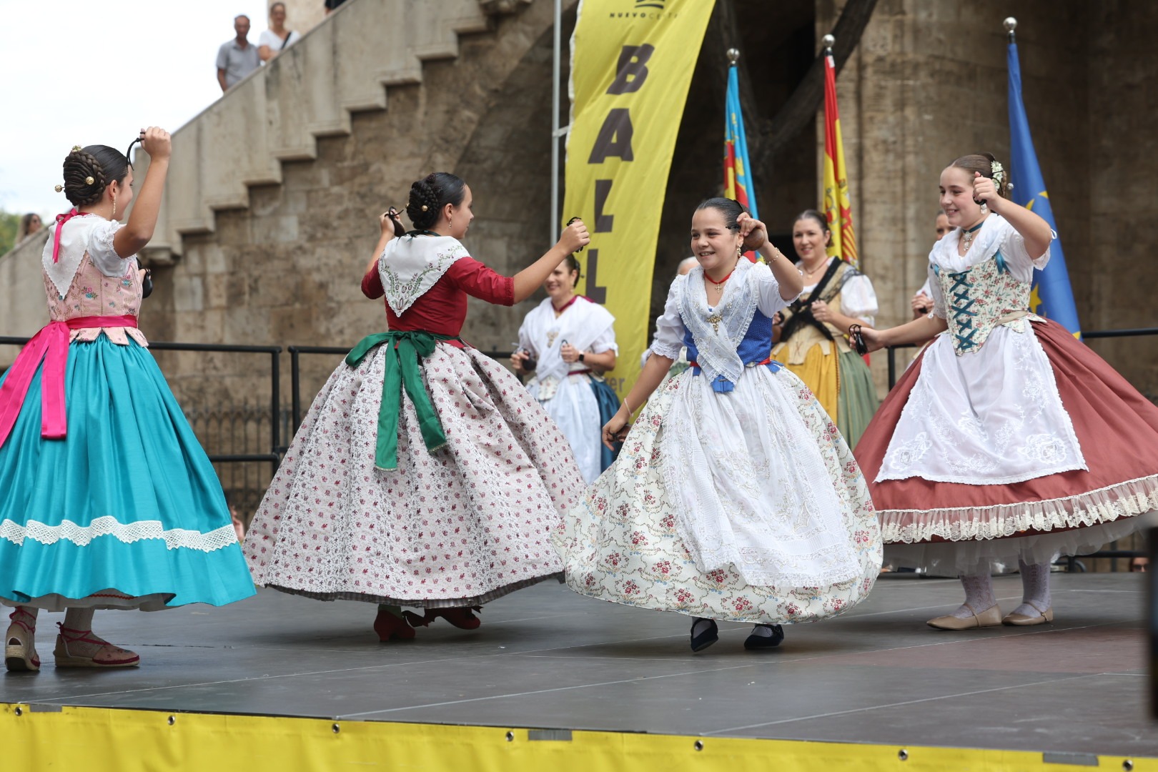 Comença la XXVII edició de Balls al Carrer