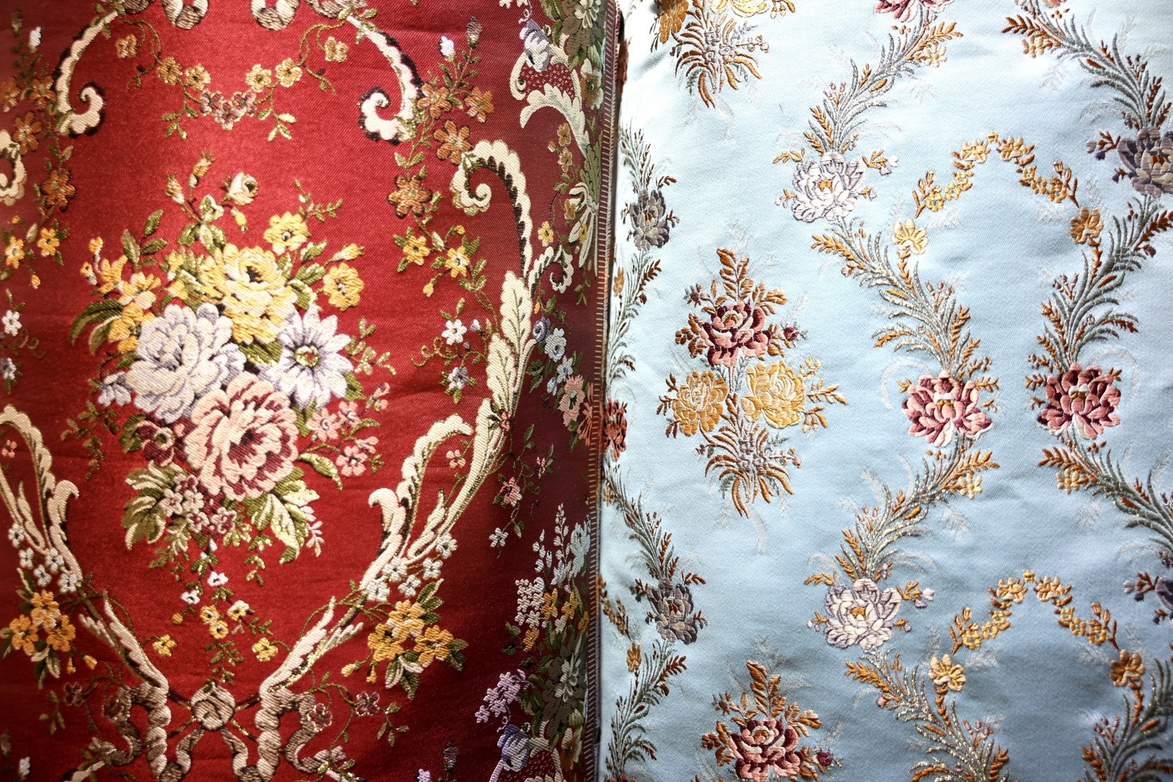 Julián y Bresca para la Corte de Honor de la Fallera Mayor de Valencia