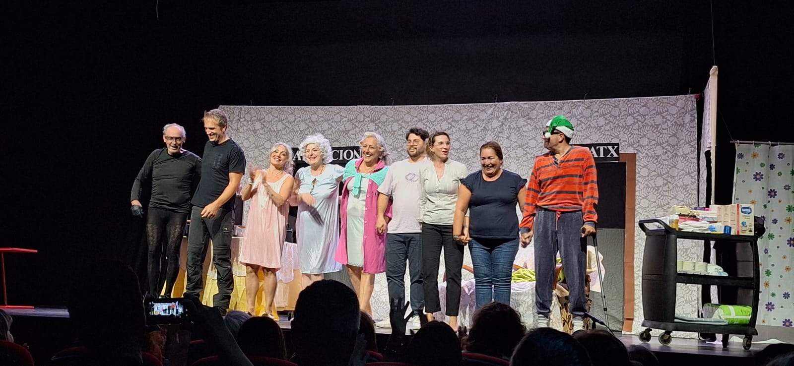 TEATRE FALLER – Barraca-Església del Rosari presenta ‘La conga dels residents’