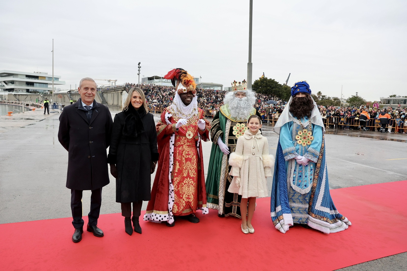 Los Reyes Magos traen la ilusión a Valencia